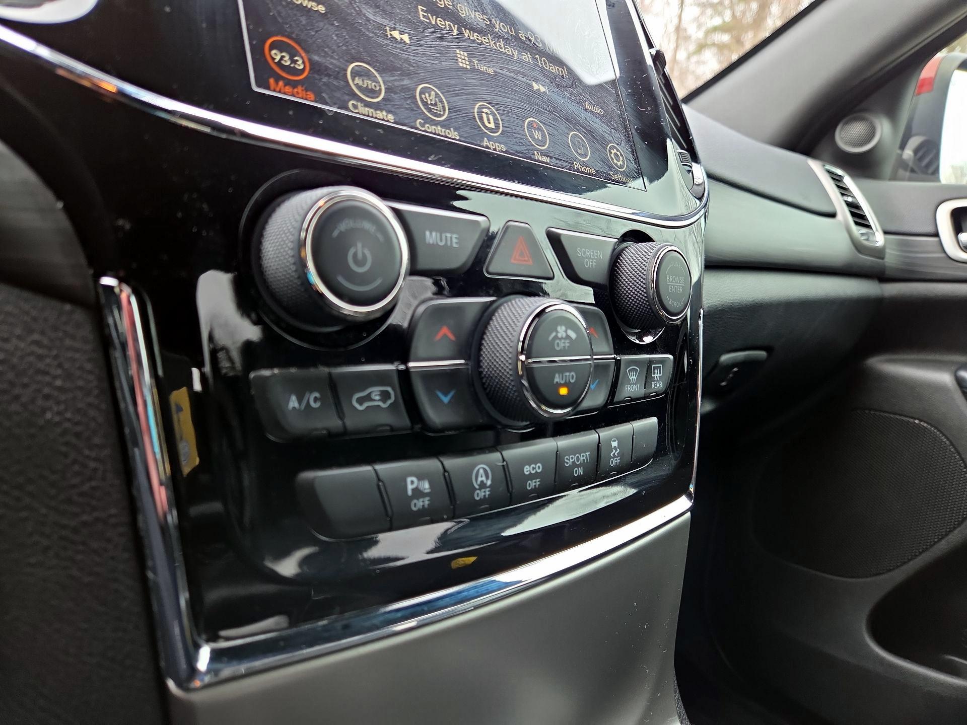 Thumbnail: 2020 Jeep Grand Cherokee - 14