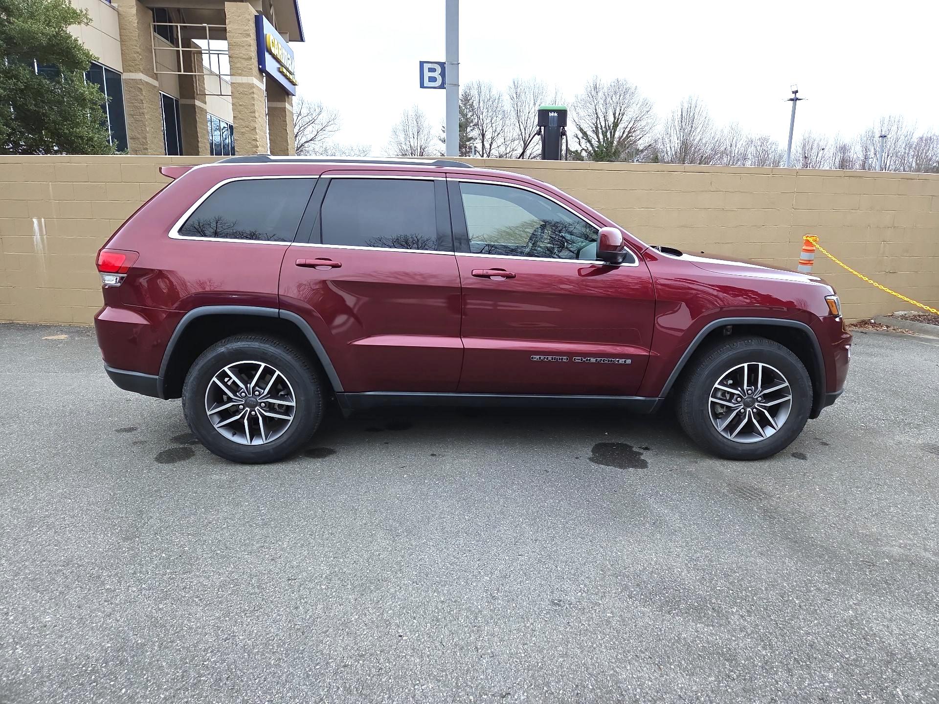 Thumbnail: 2020 Jeep Grand Cherokee - 4