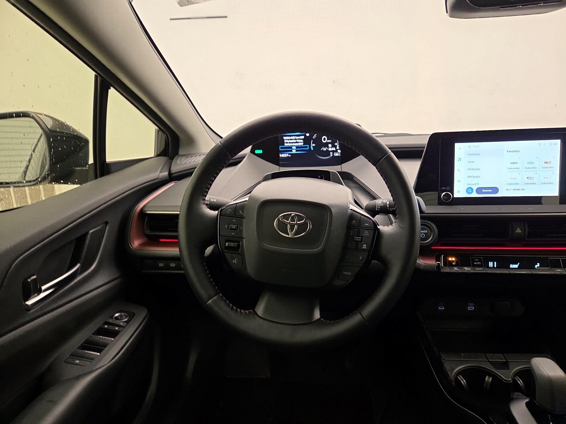 Thumbnail: 2024 Toyota Prius Prime - 10