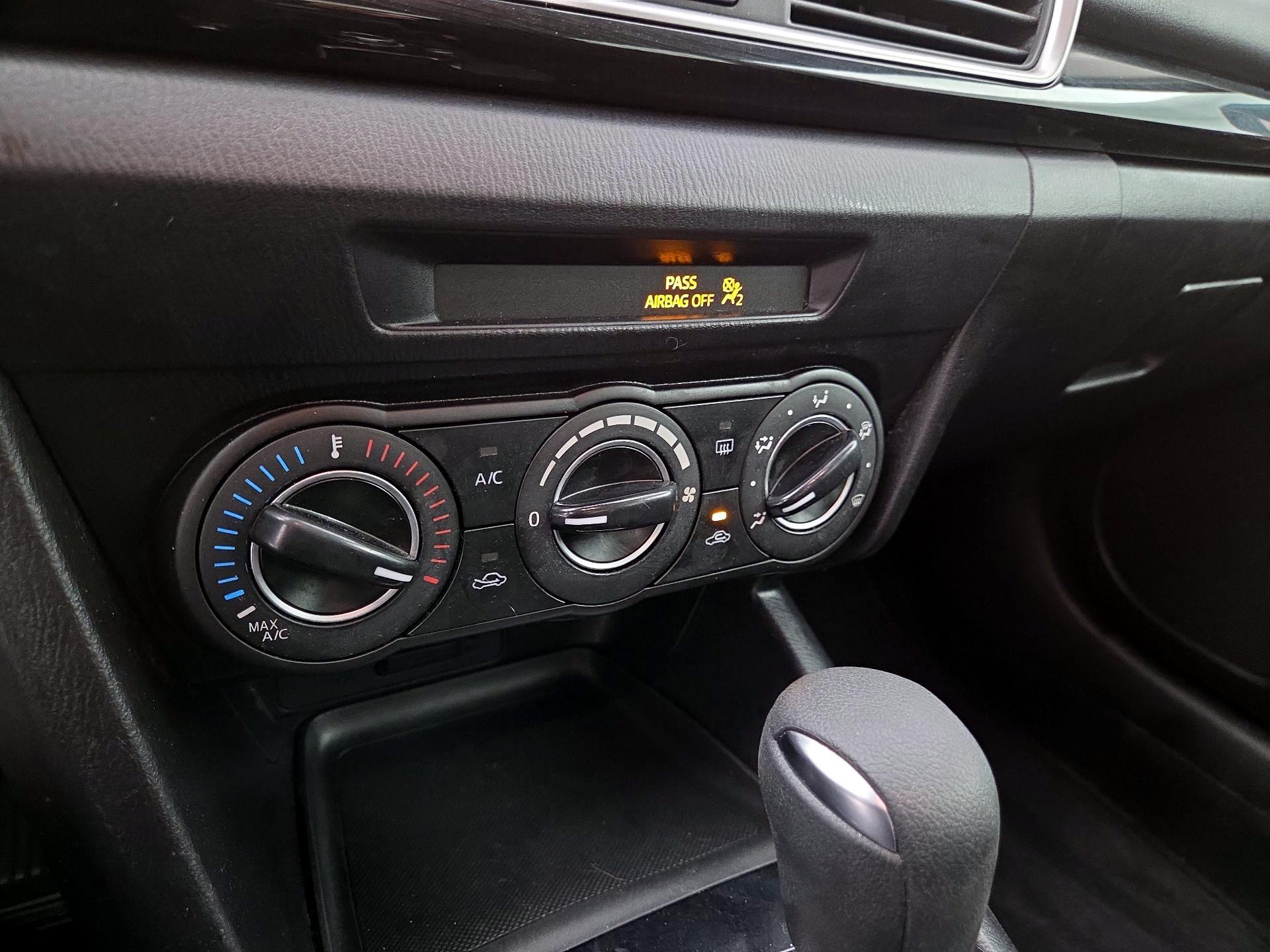 Thumbnail: 2016 Mazda Mazda3 - 16