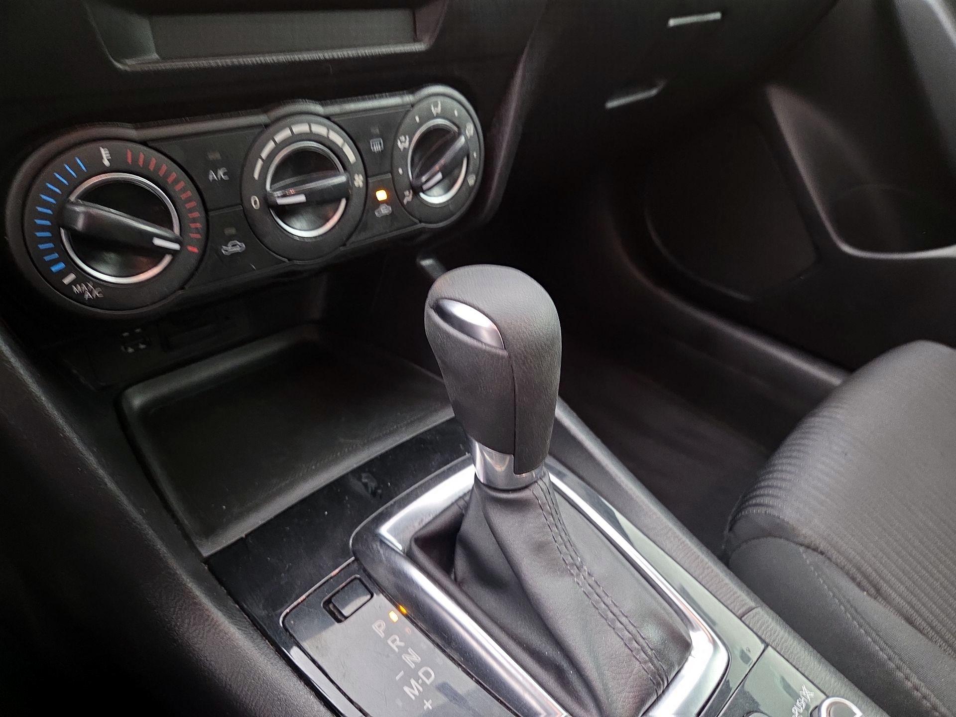 Thumbnail: 2016 Mazda Mazda3 - 17