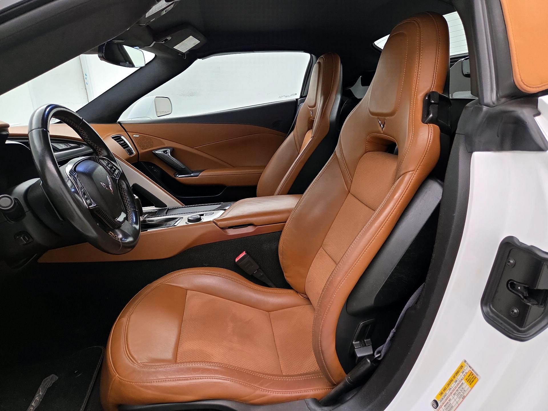 Thumbnail: 2015 Chevrolet Corvette - 11