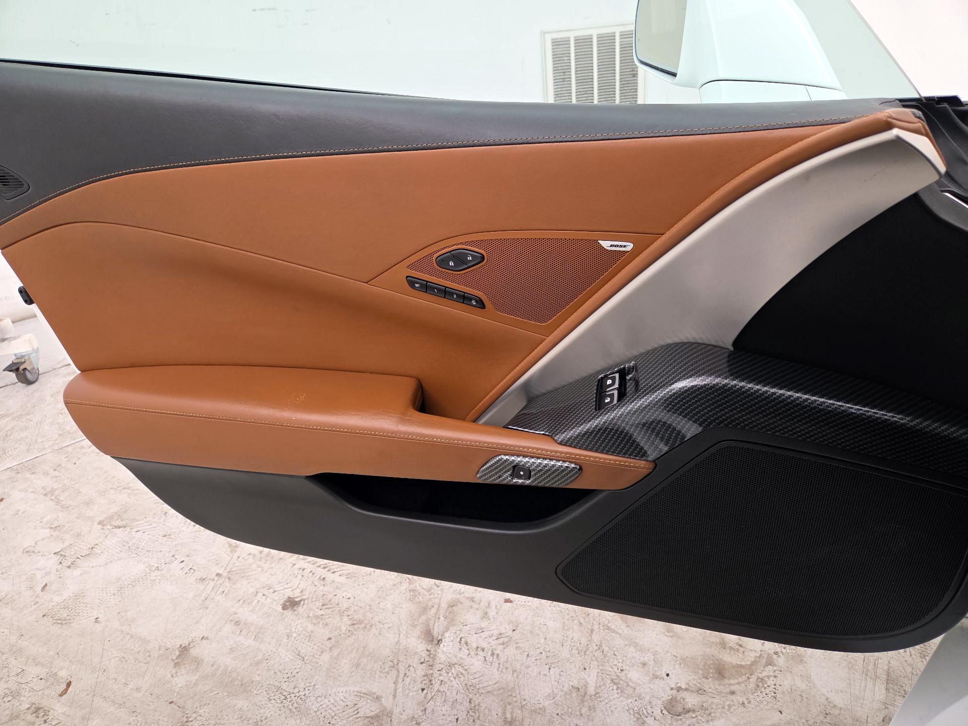 Thumbnail: 2015 Chevrolet Corvette - 12