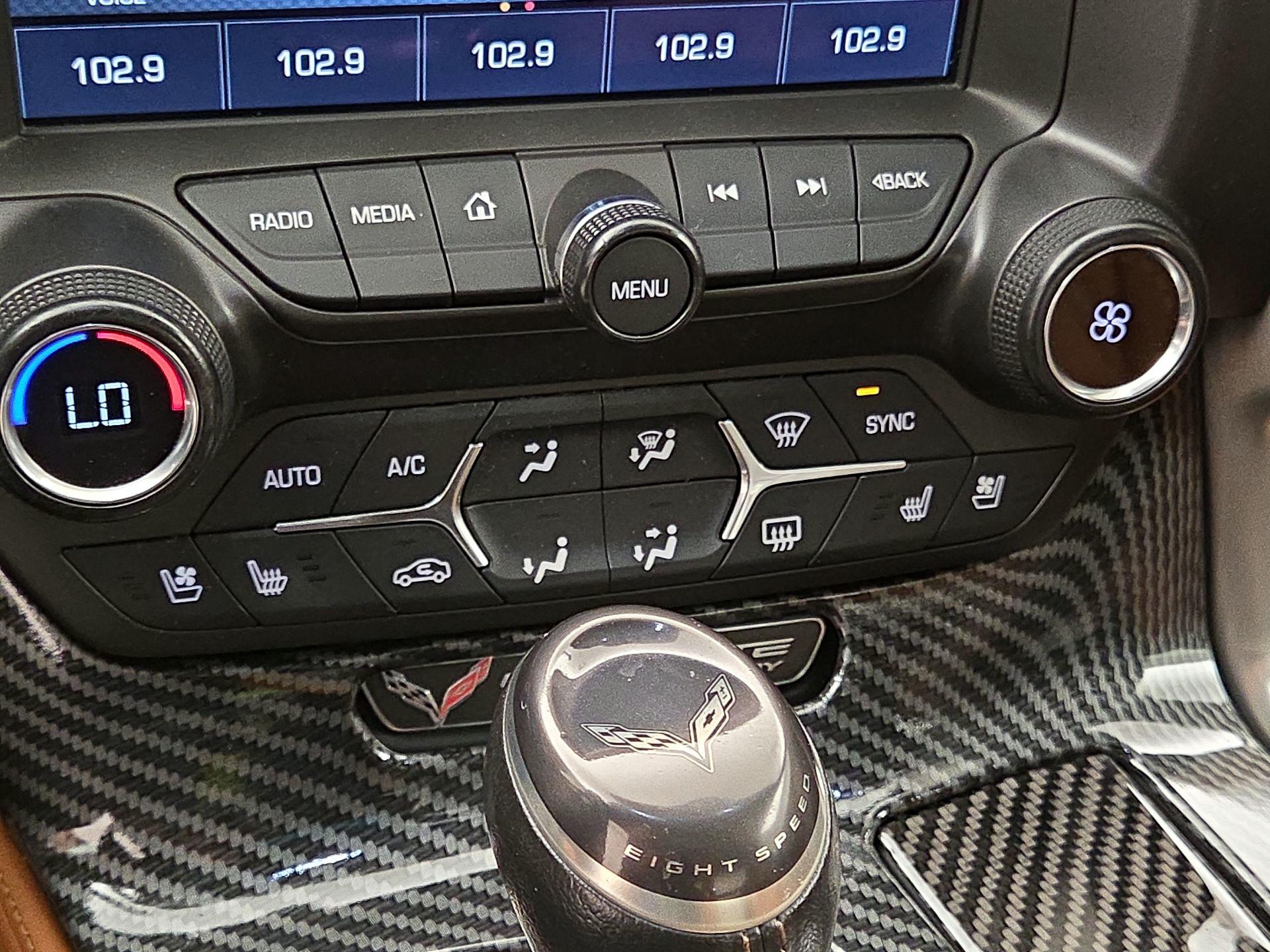 Thumbnail: 2015 Chevrolet Corvette - 16