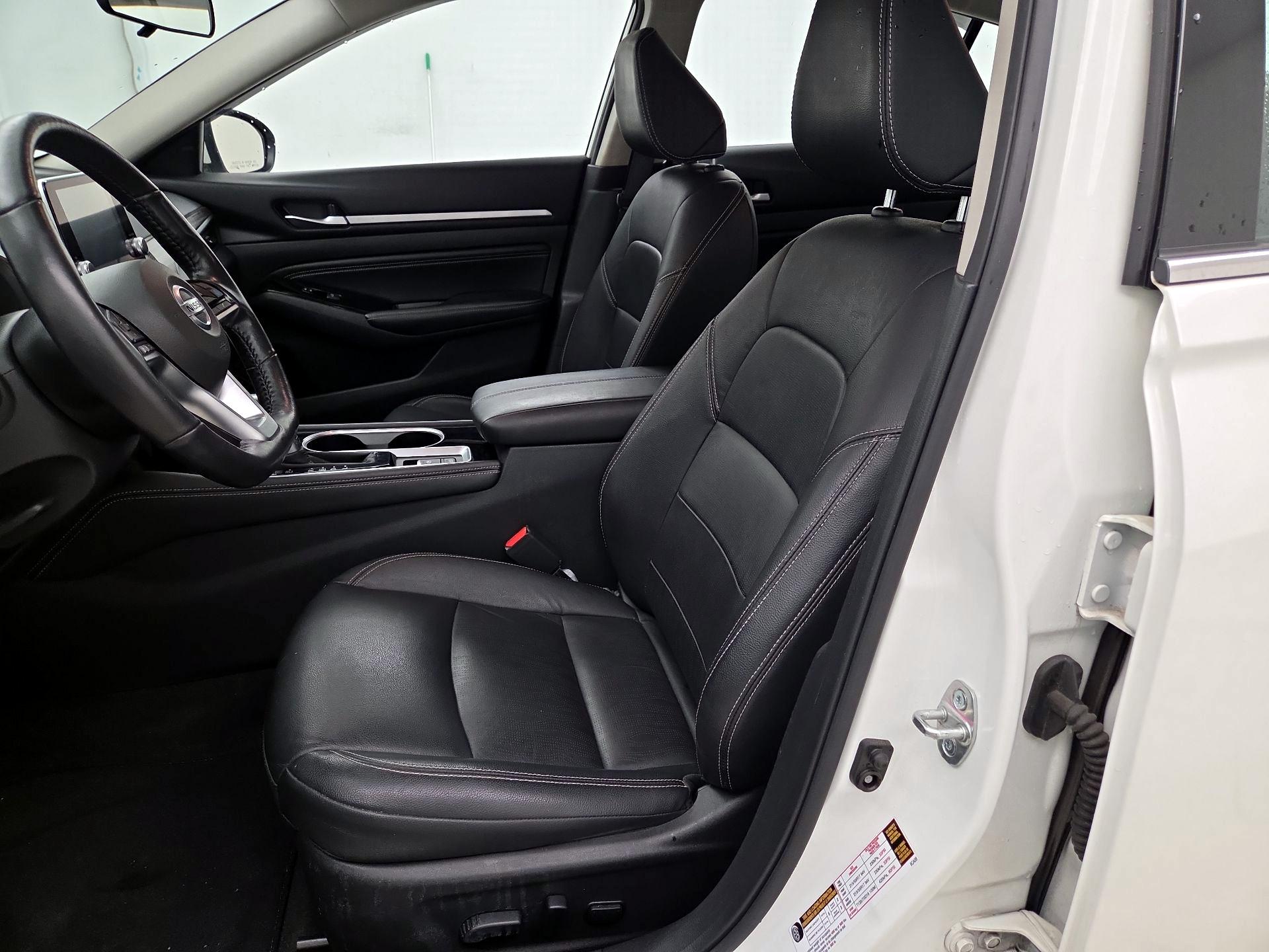 Thumbnail: 2022 Nissan Altima - 11