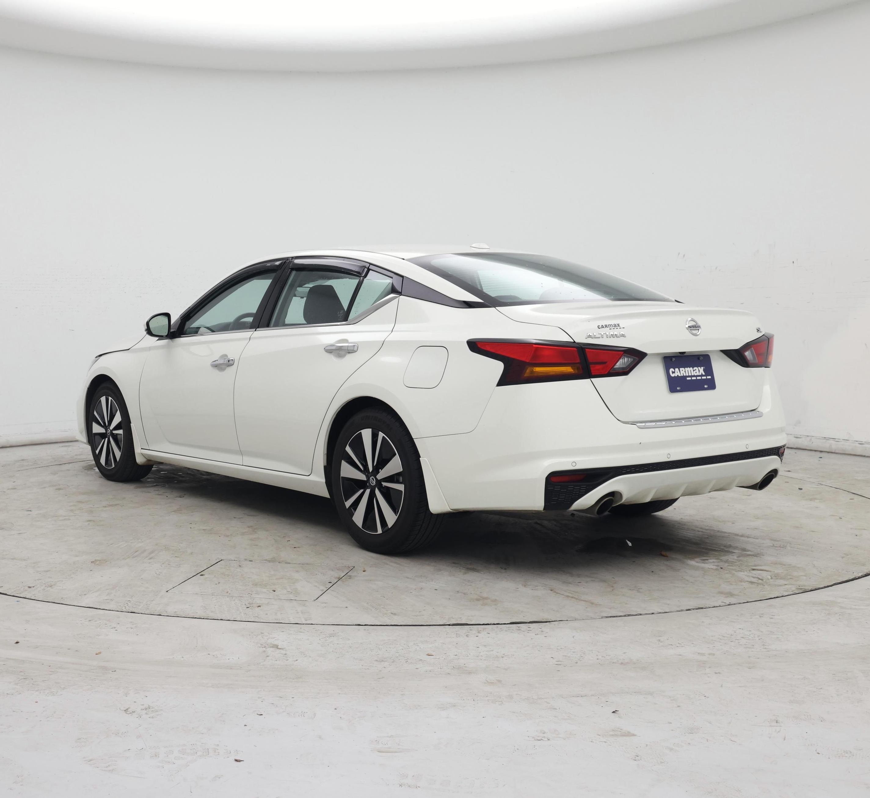 Thumbnail: 2022 Nissan Altima - 2