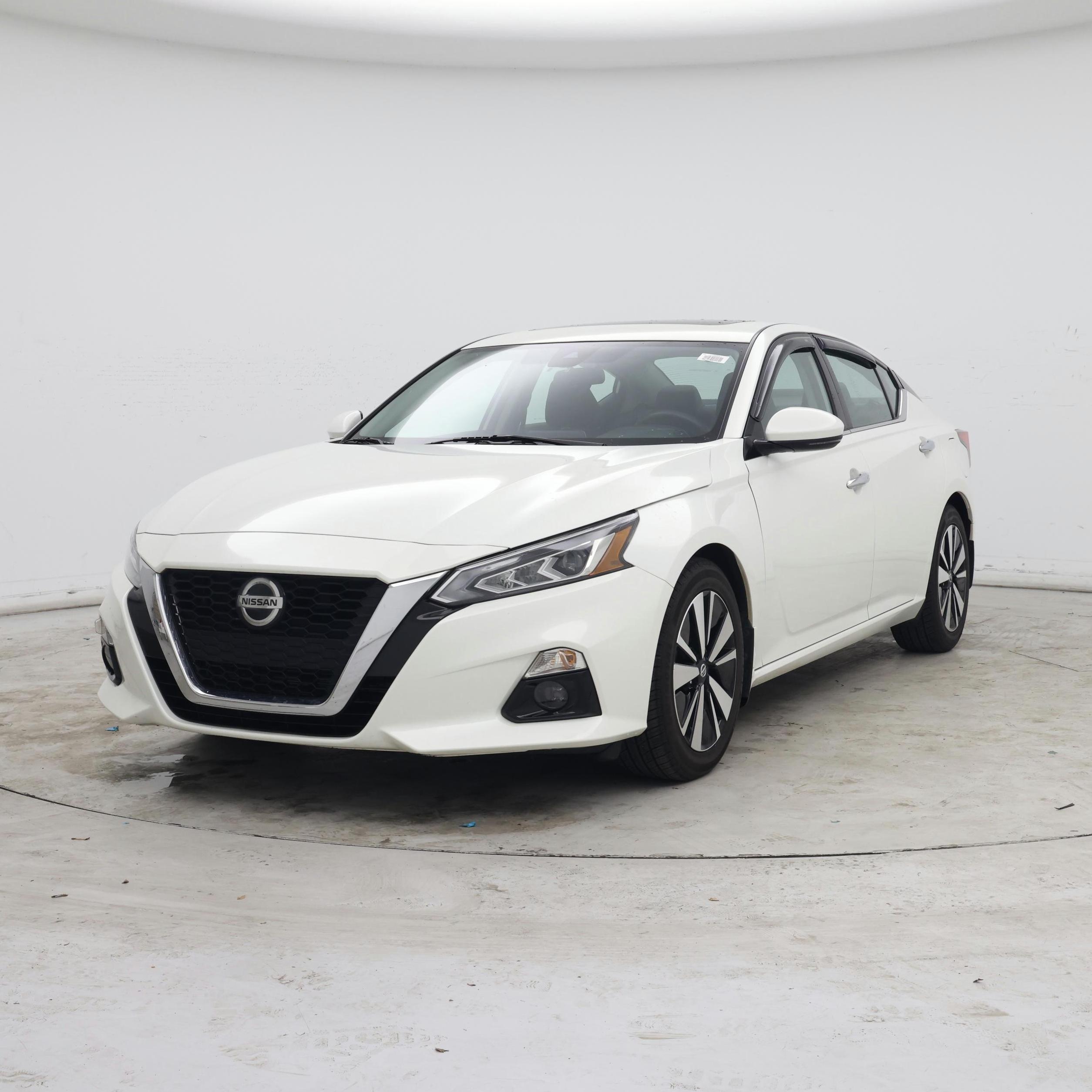 Thumbnail: 2022 Nissan Altima - 4