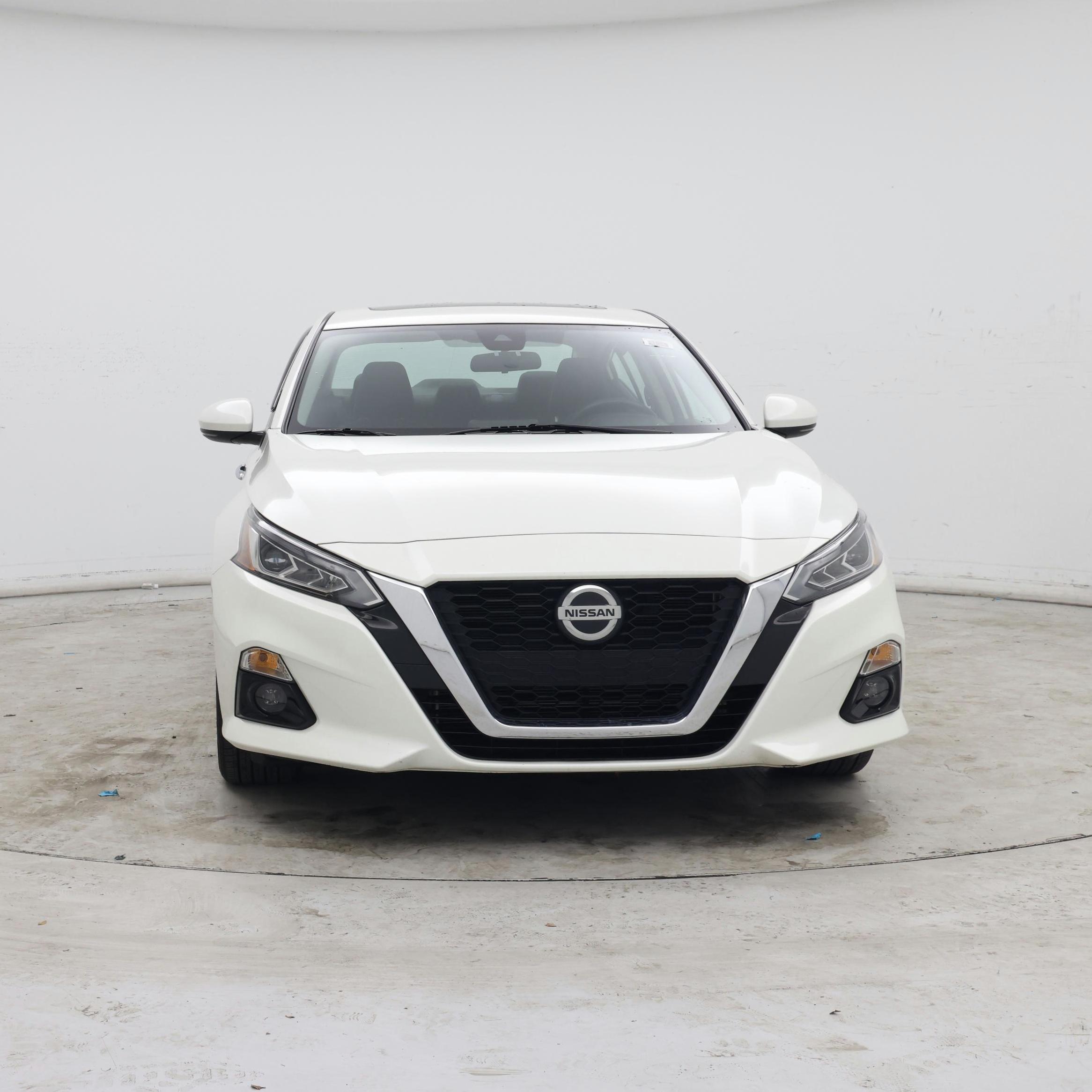 Thumbnail: 2022 Nissan Altima - 5