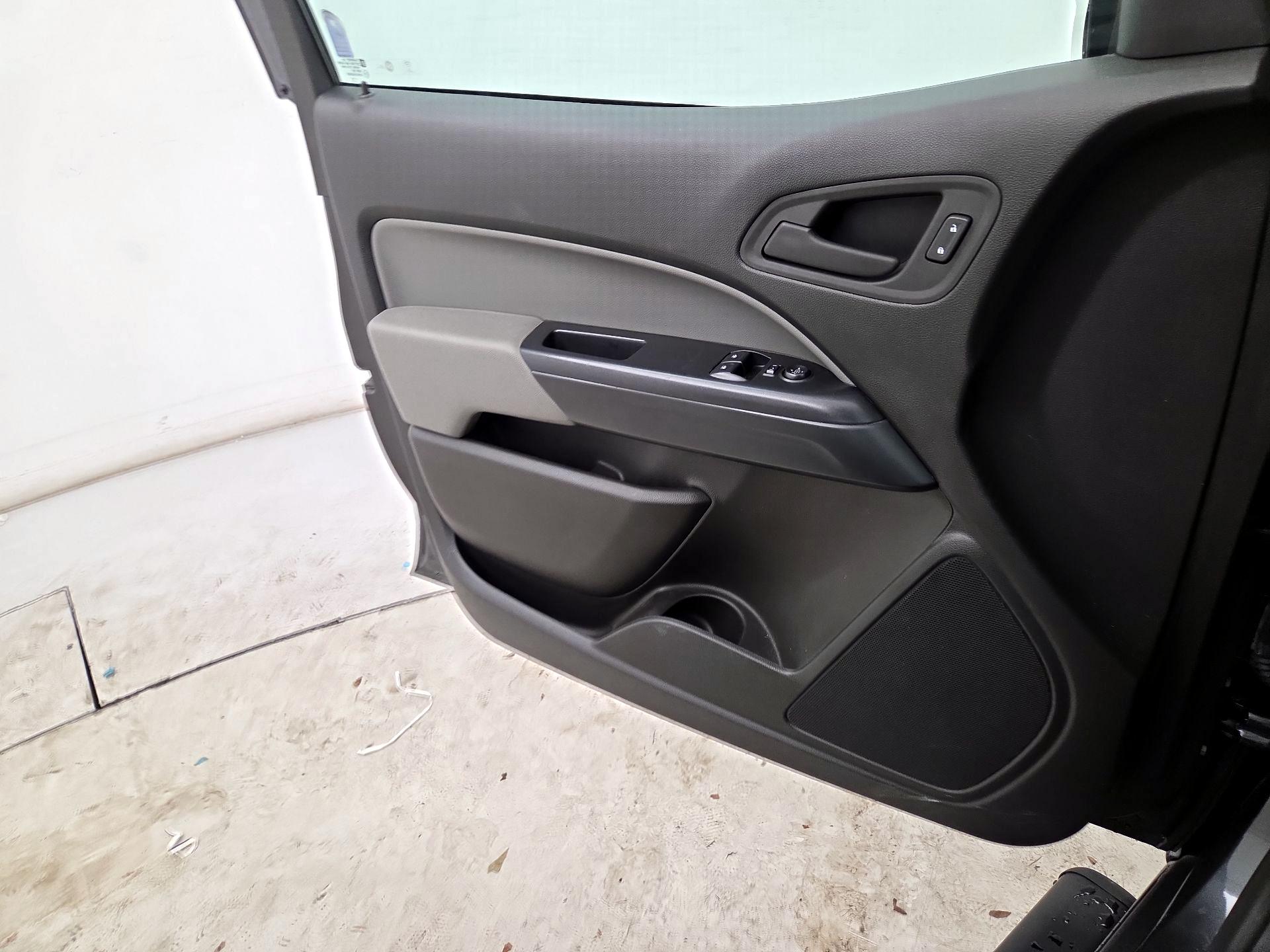 Thumbnail: 2016 Chevrolet Colorado - 12