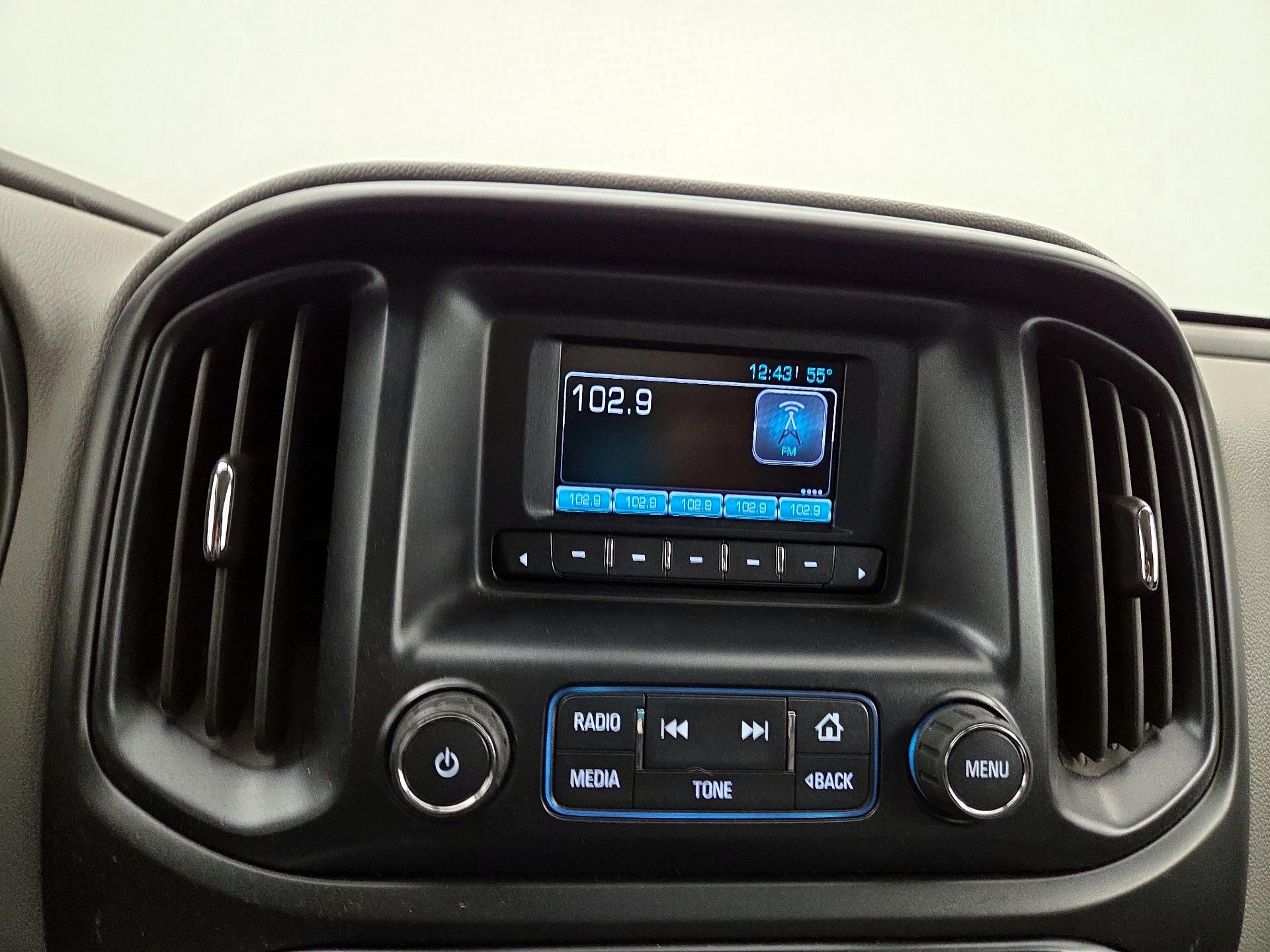 Thumbnail: 2016 Chevrolet Colorado - 15