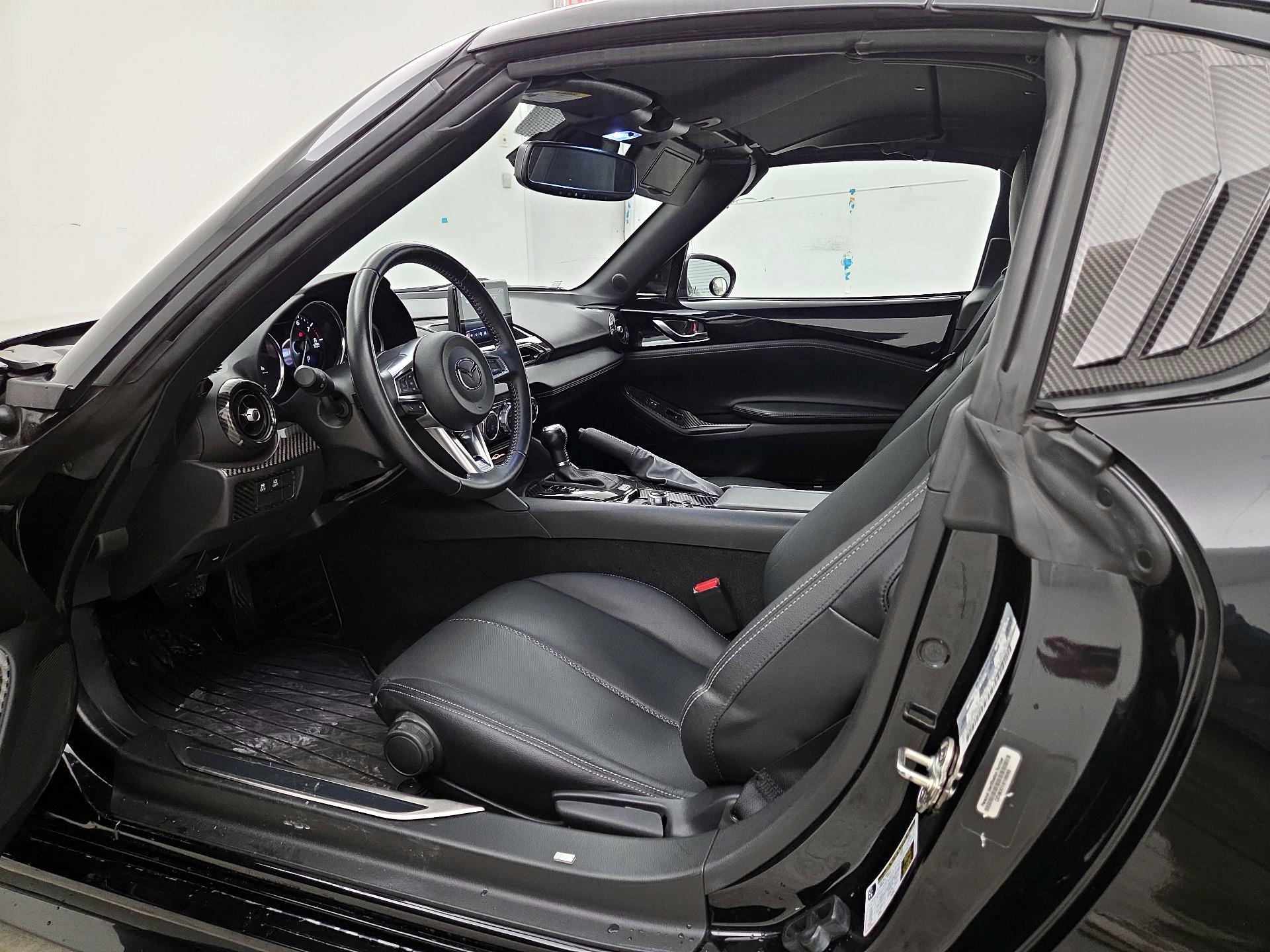 Thumbnail: 2020 Mazda MX-5 Miata - 11