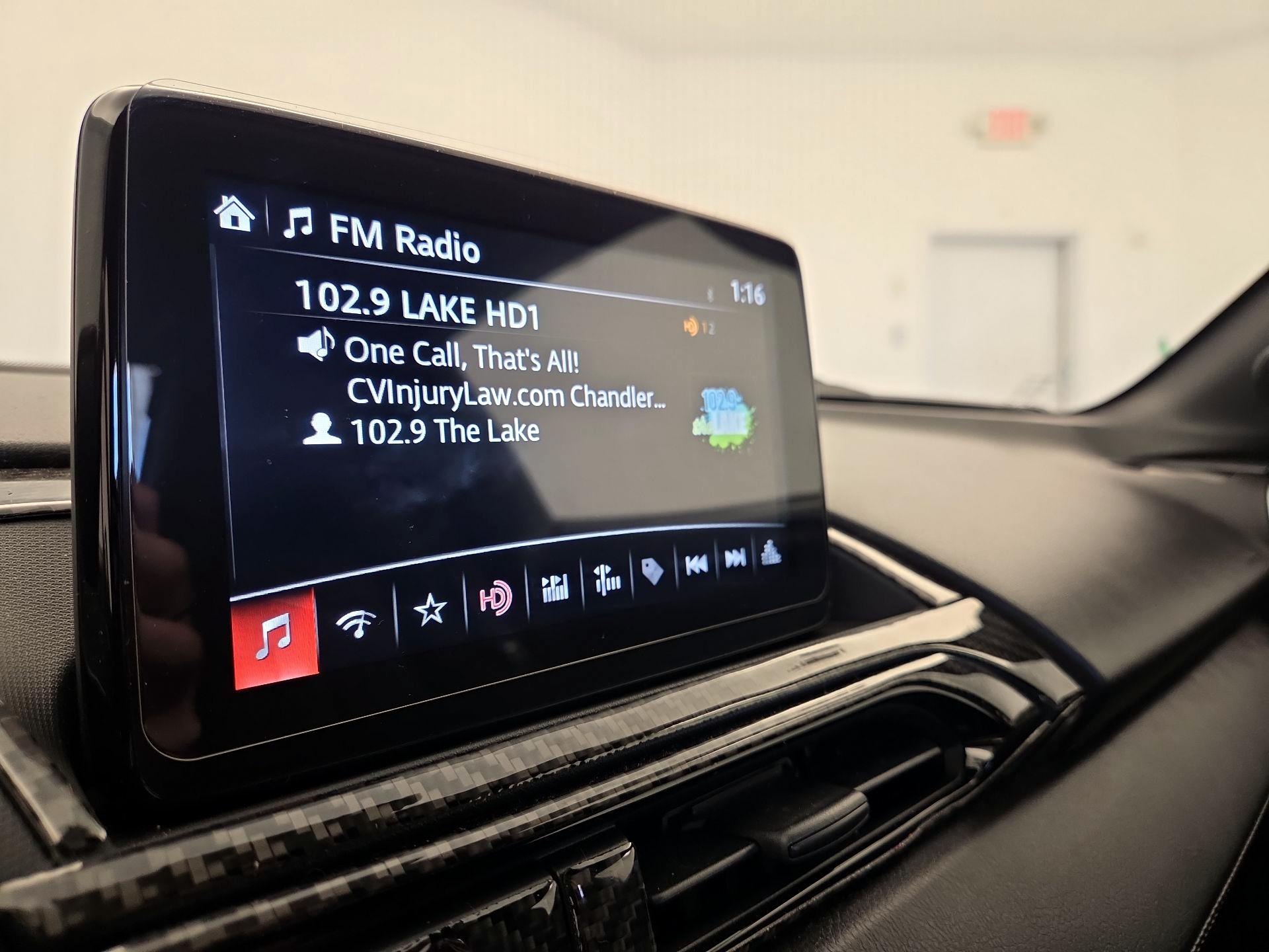 Thumbnail: 2020 Mazda MX-5 Miata - 15