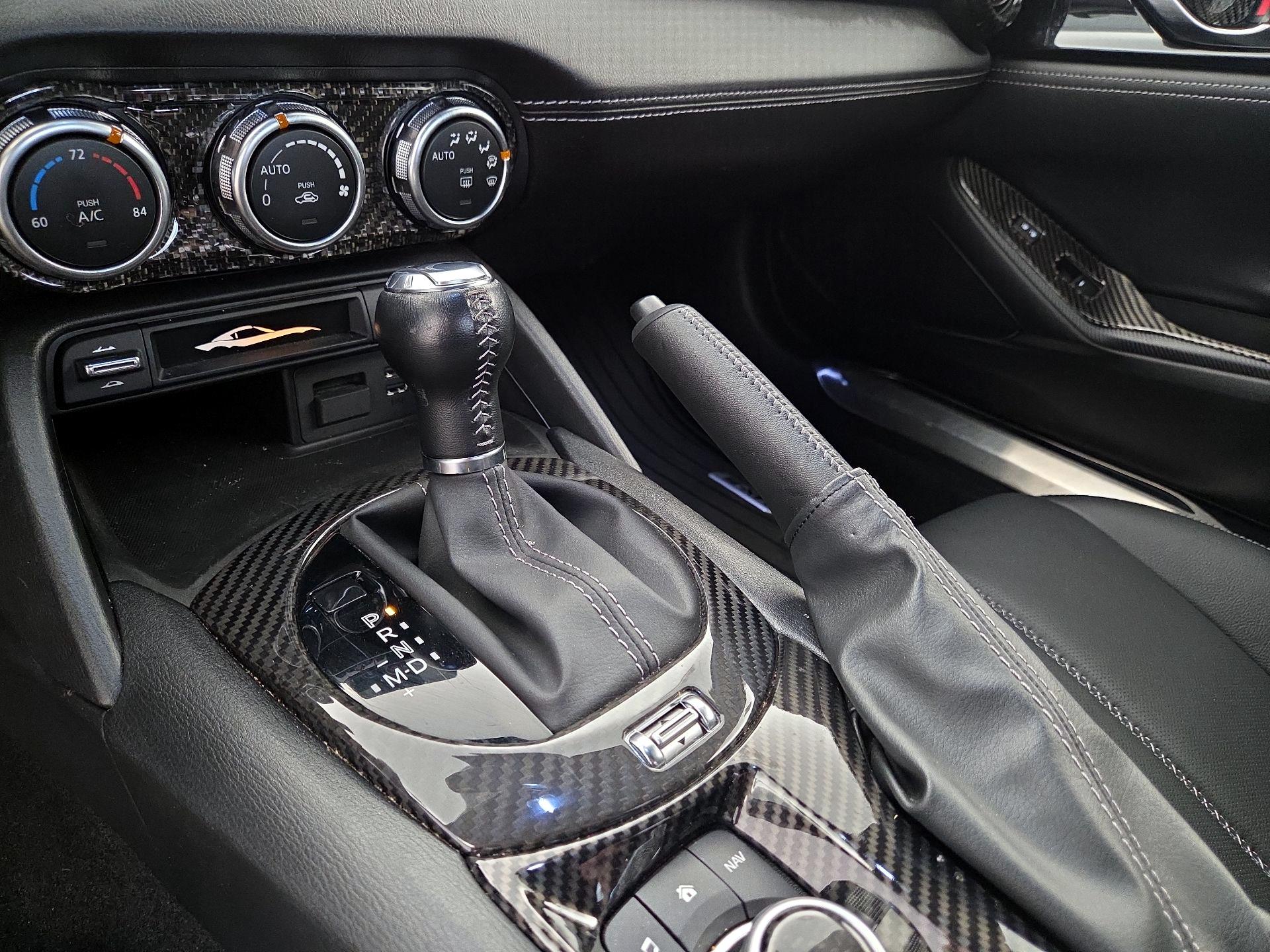 Thumbnail: 2020 Mazda MX-5 Miata - 17