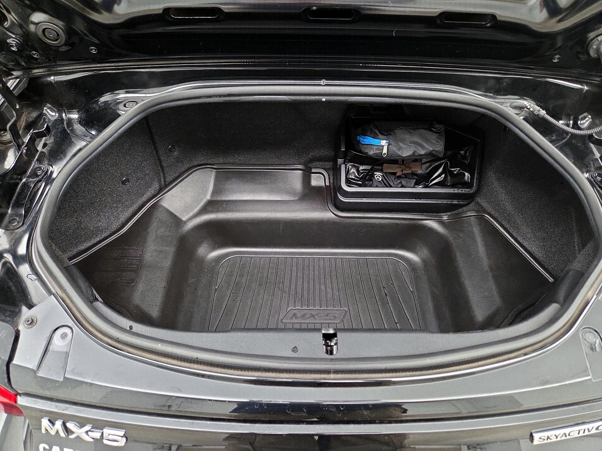 Thumbnail: 2020 Mazda MX-5 Miata - 19