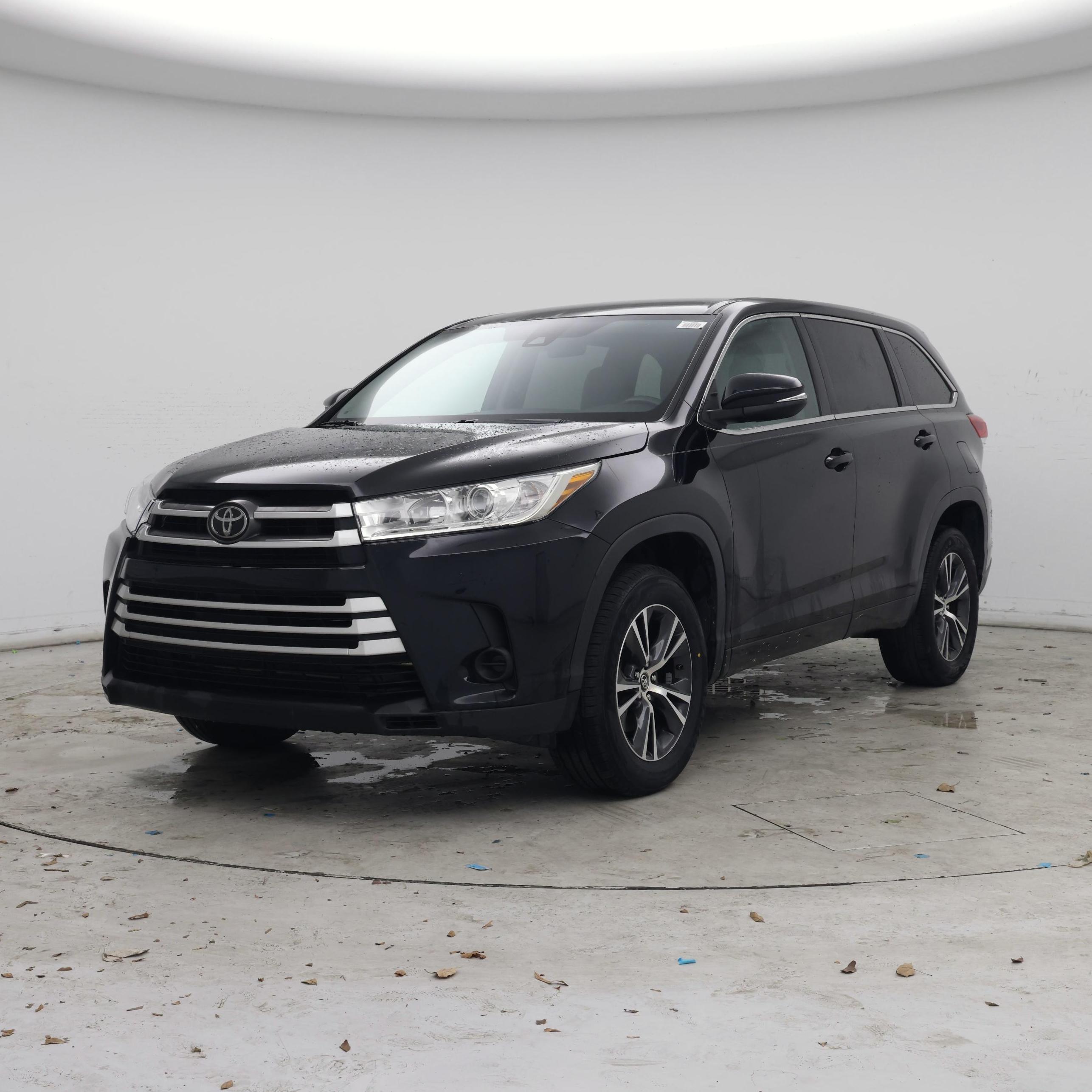 Thumbnail: 2017 Toyota Highlander - 4