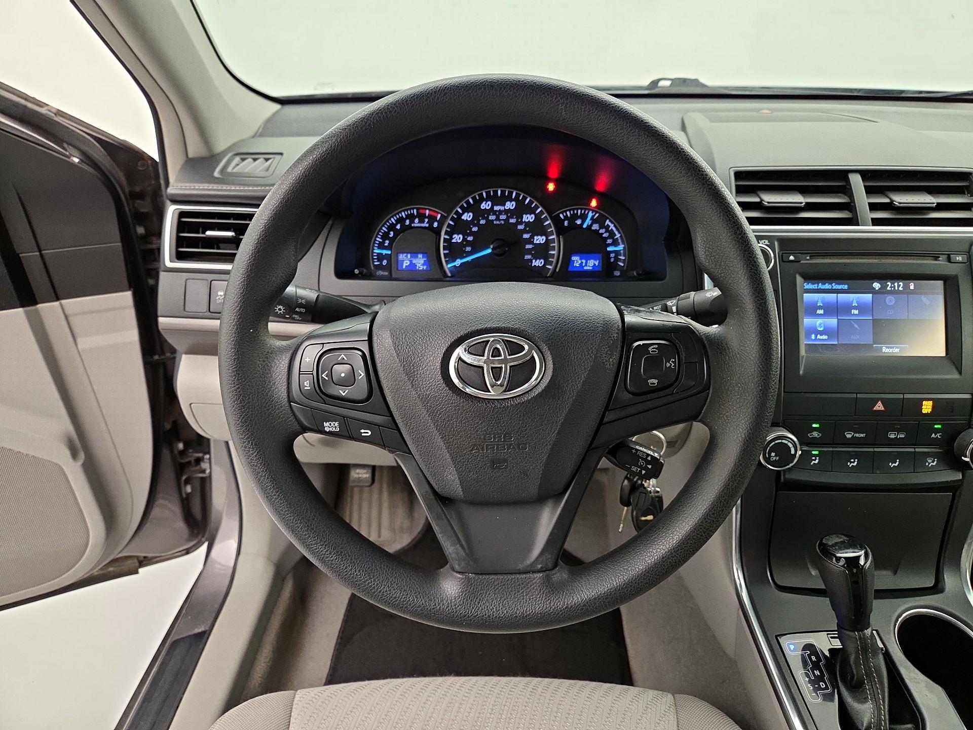 Thumbnail: 2015 Toyota Camry - 10