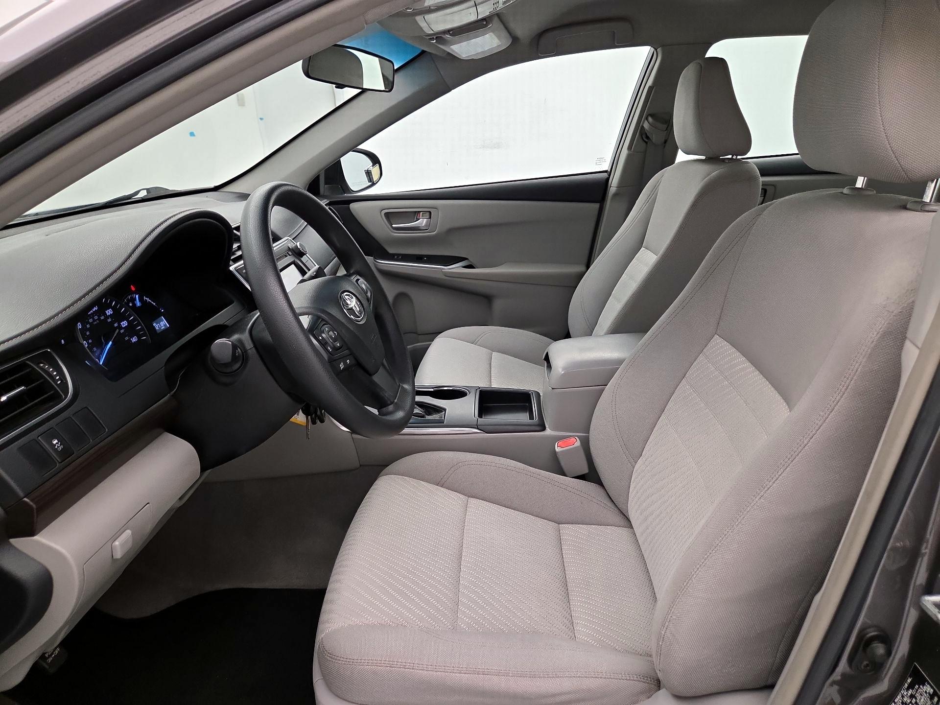 Thumbnail: 2015 Toyota Camry - 11