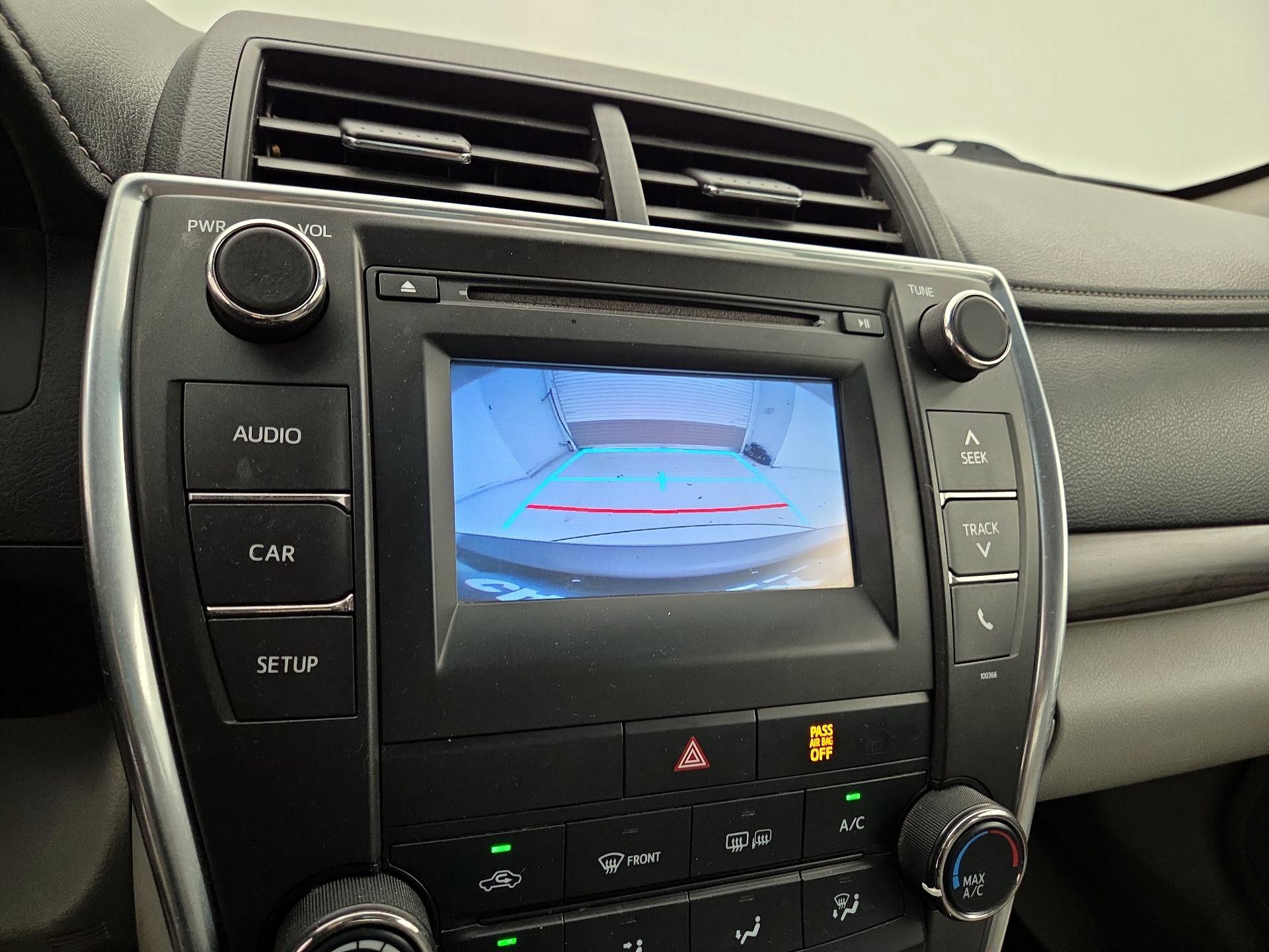 Thumbnail: 2015 Toyota Camry - 13