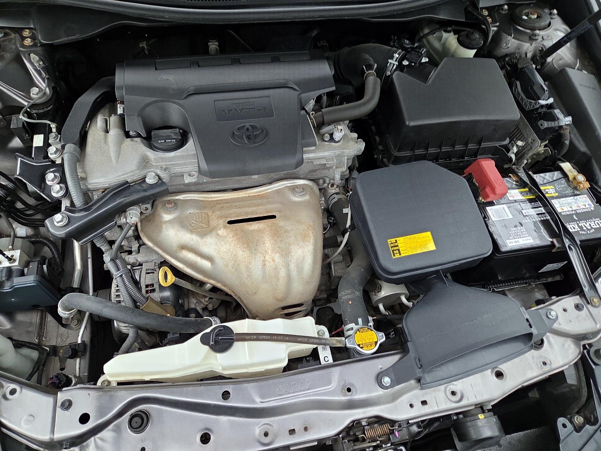 Thumbnail: 2015 Toyota Camry - 20