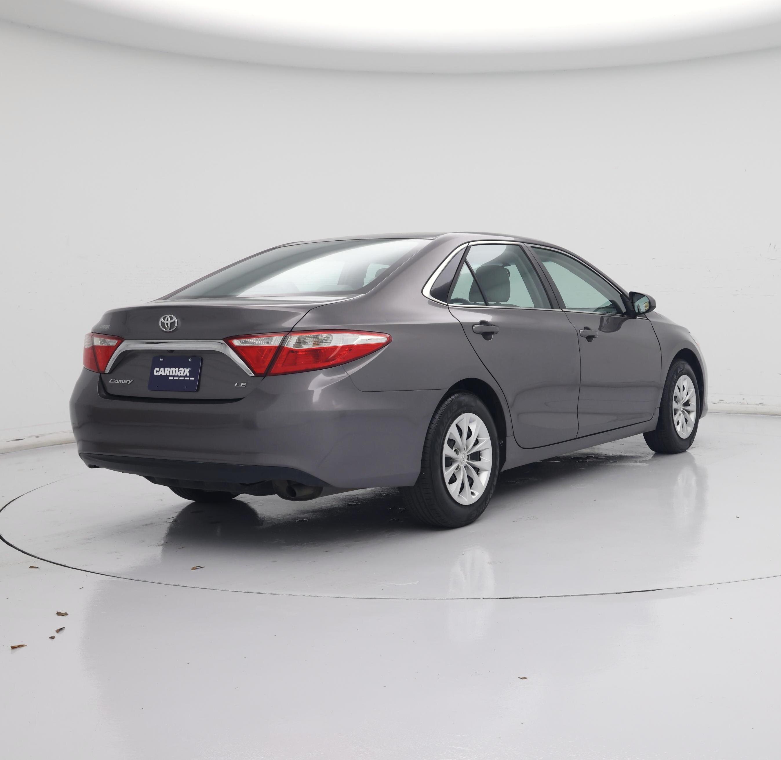 Thumbnail: 2015 Toyota Camry - 8
