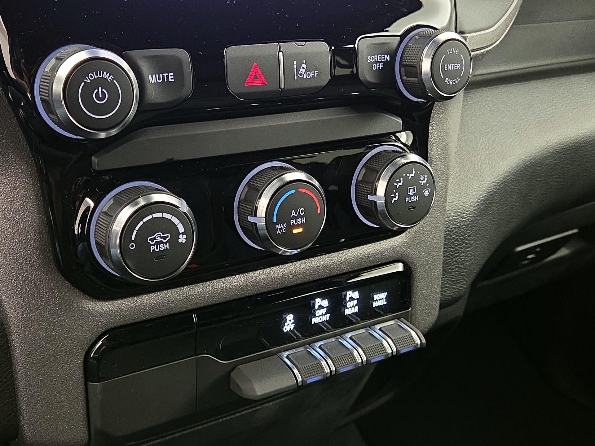 Thumbnail: 2025 RAM 1500 - 16