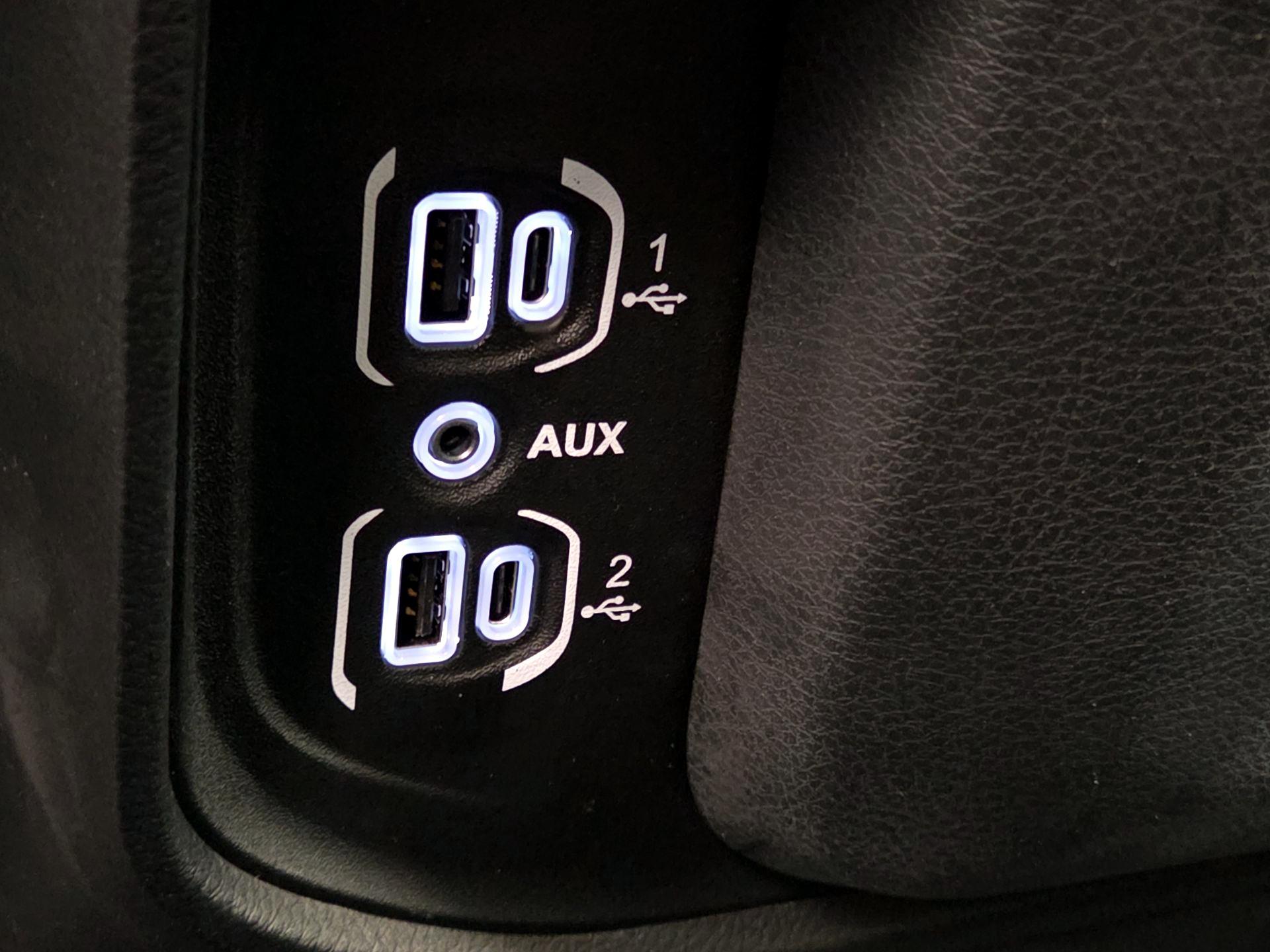 Thumbnail: 2025 RAM 1500 - 18