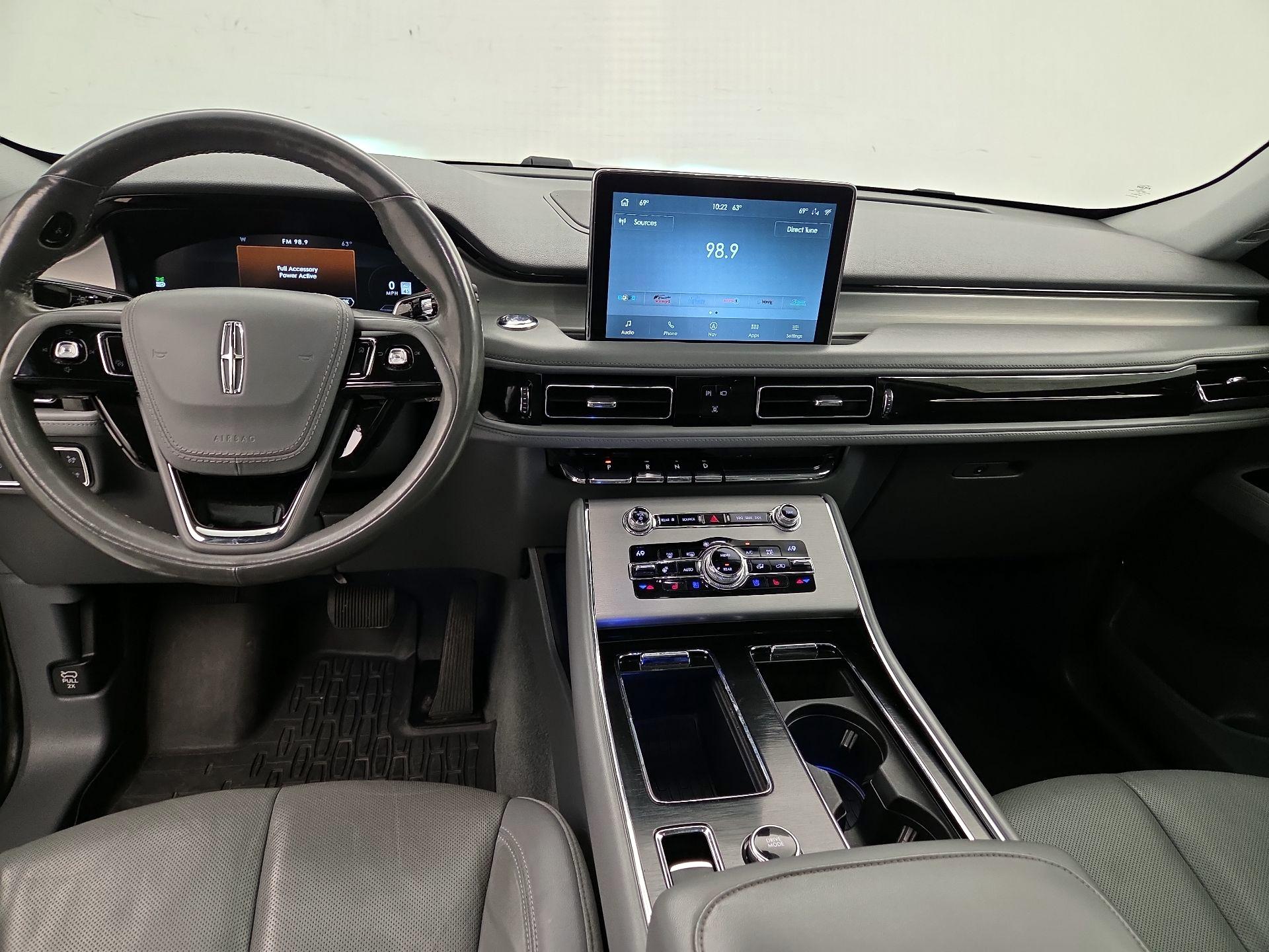 Thumbnail: 2020 Lincoln Aviator - 9