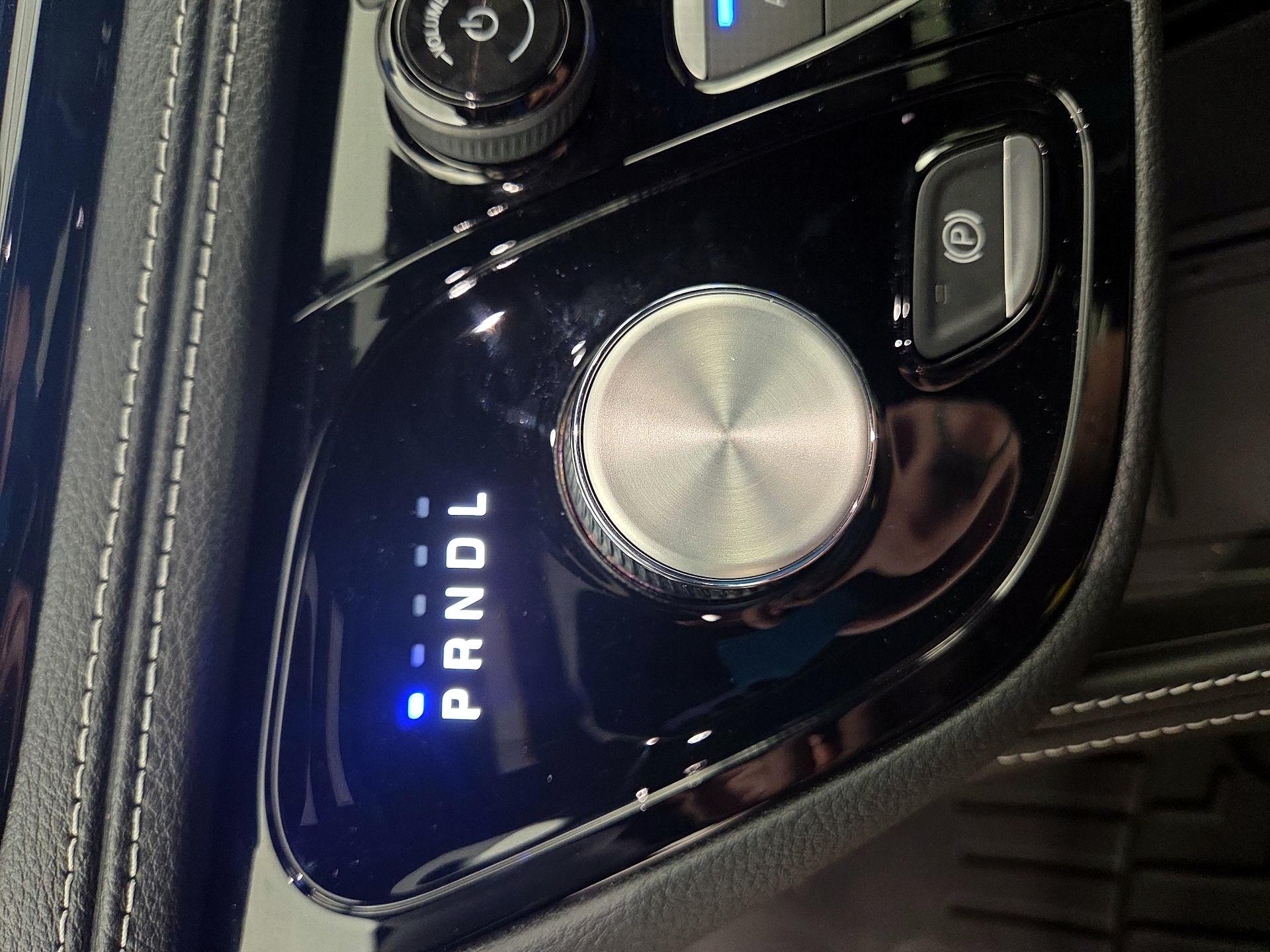 Thumbnail: 2023 Chrysler Pacifica - 18