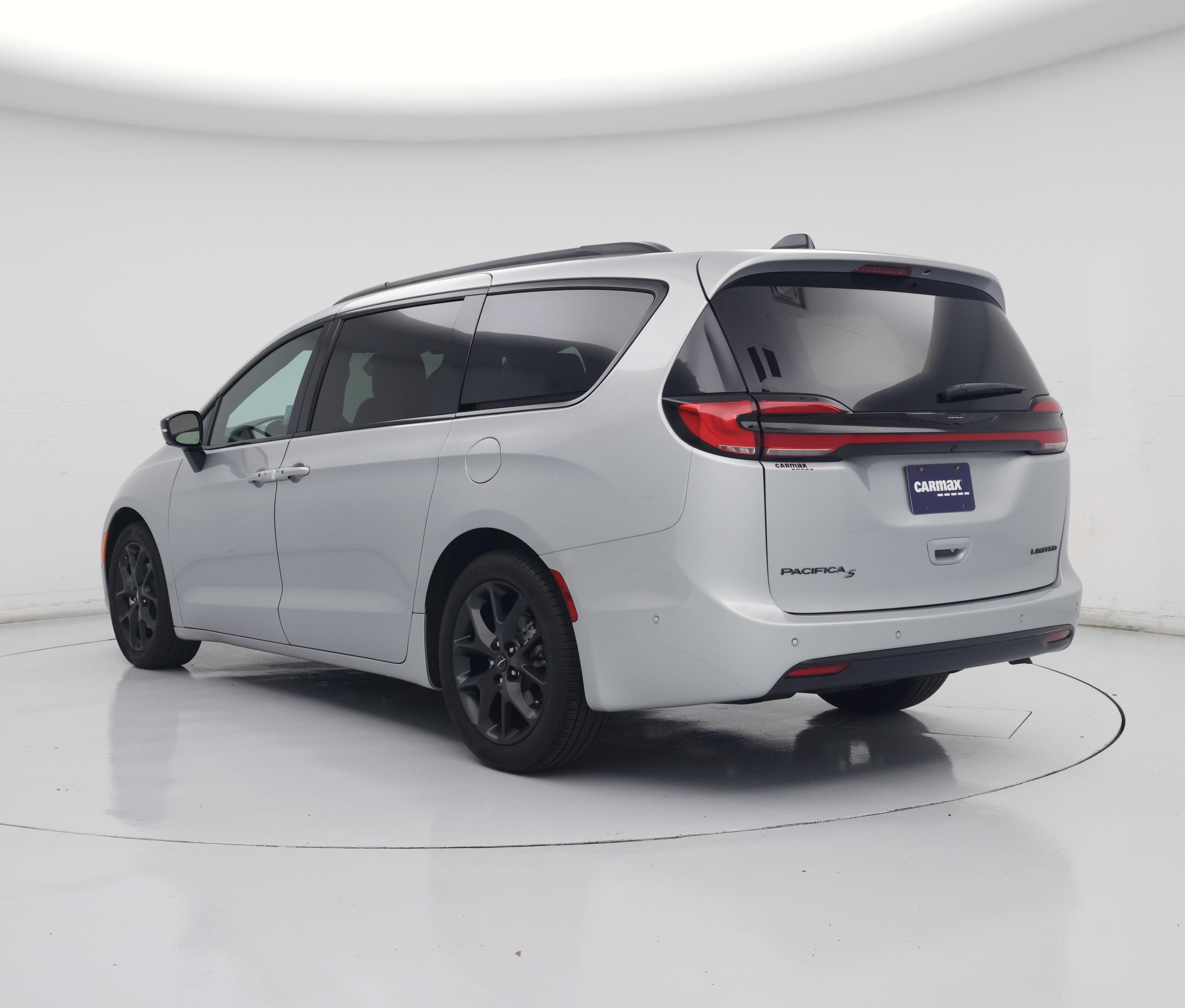 Thumbnail: 2023 Chrysler Pacifica - 2