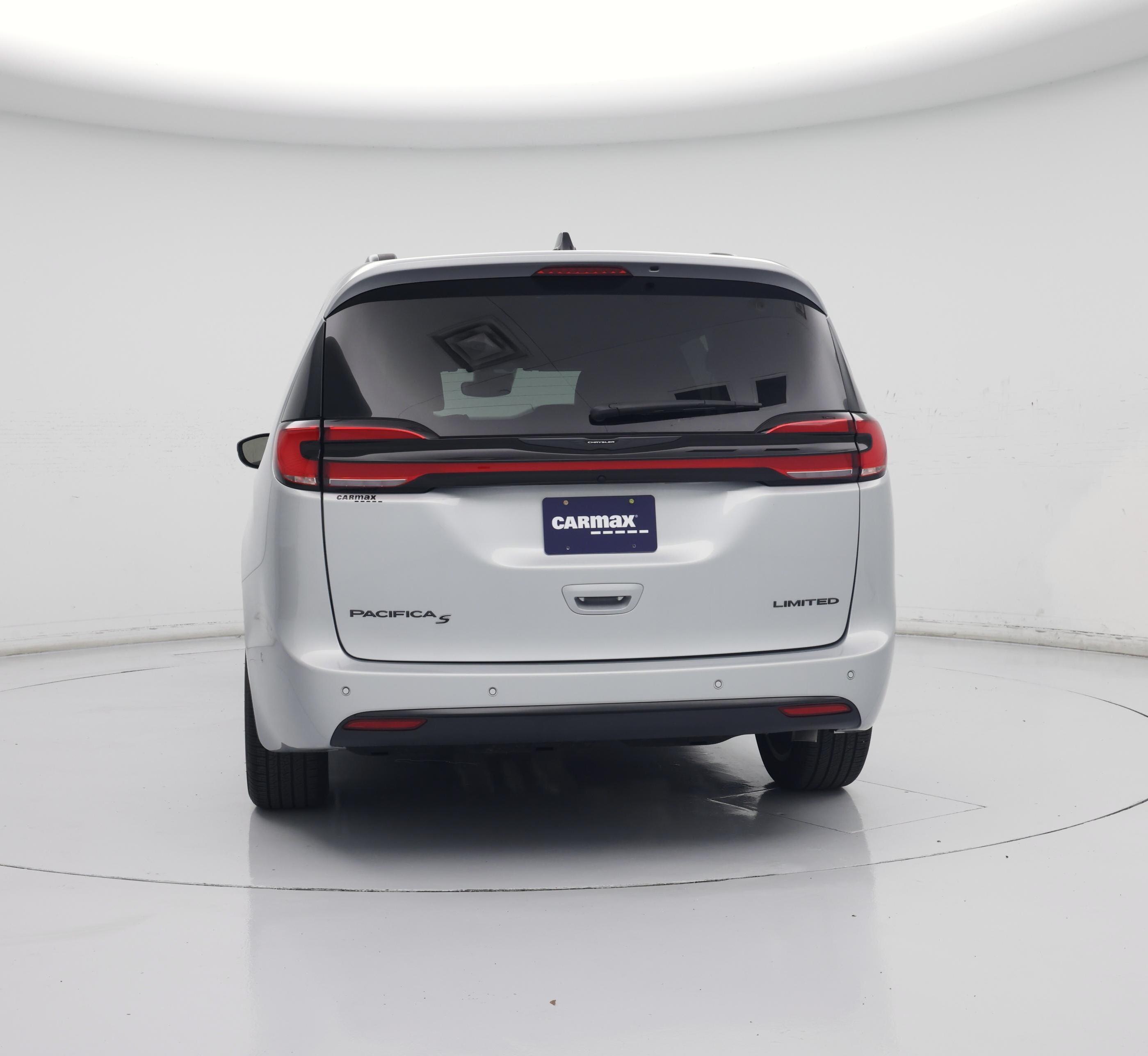 Thumbnail: 2023 Chrysler Pacifica - 6