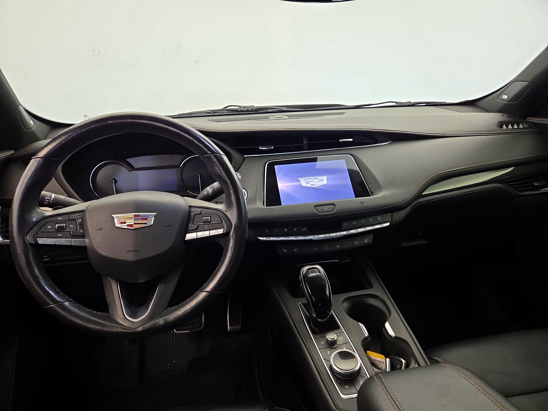Thumbnail: 2020 Cadillac XT4 - 9