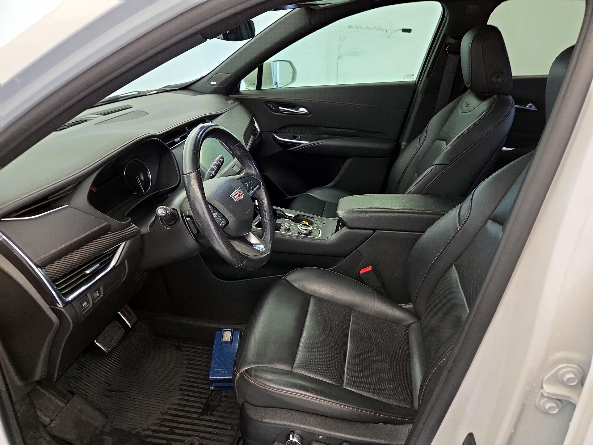 Thumbnail: 2020 Cadillac XT4 - 11