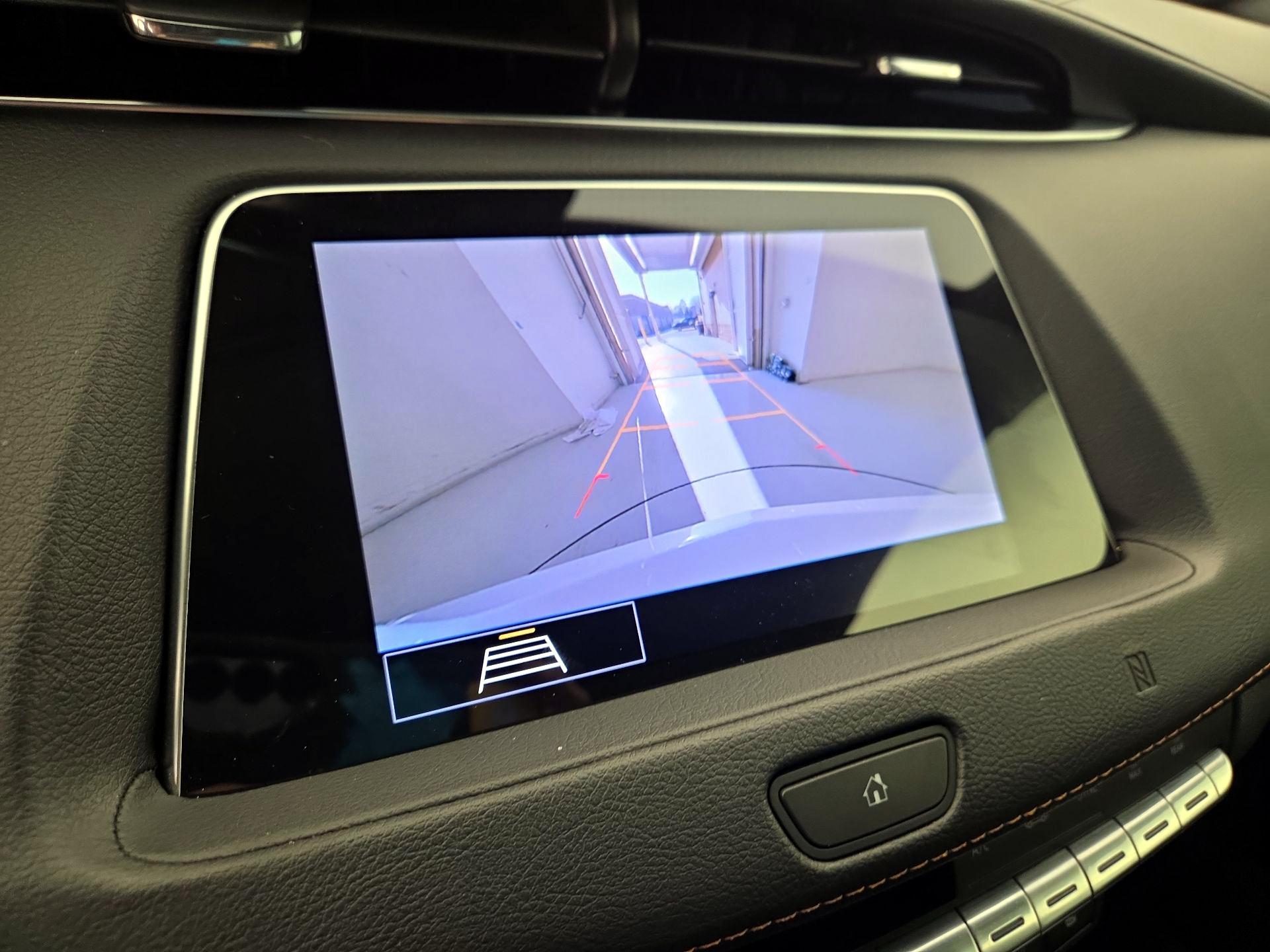 Thumbnail: 2020 Cadillac XT4 - 14