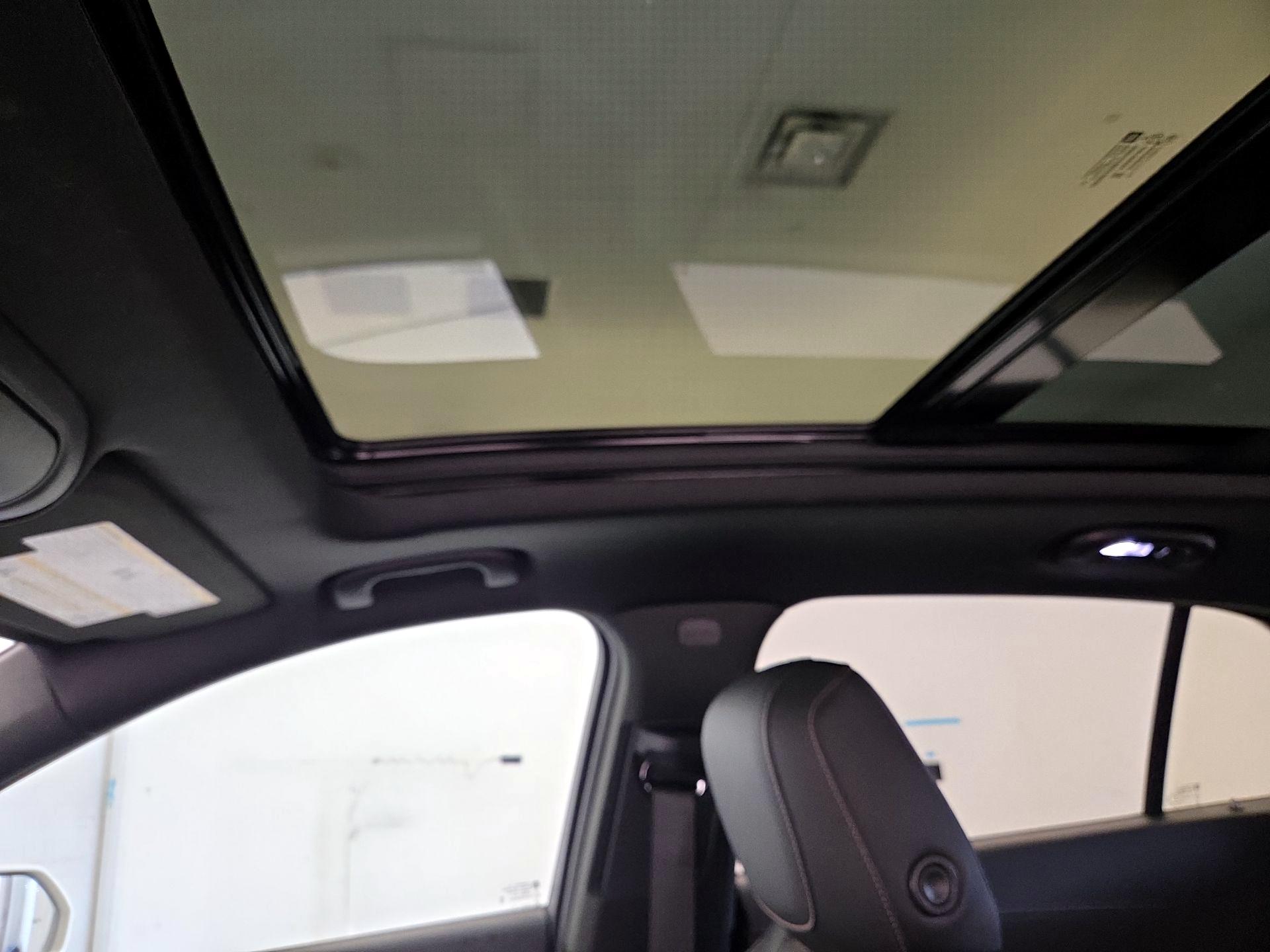 Thumbnail: 2020 Cadillac XT4 - 19