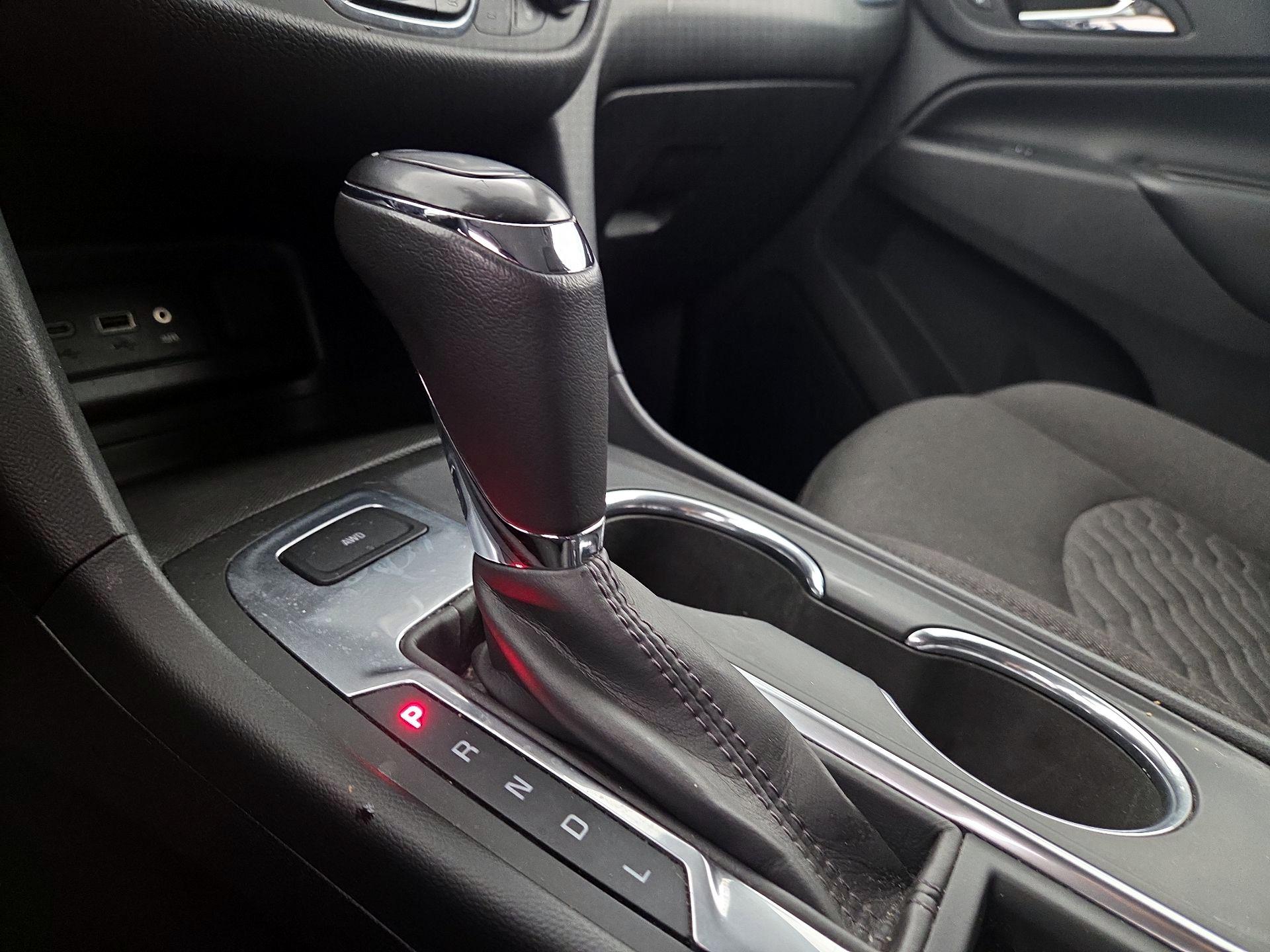 Thumbnail: 2019 Chevrolet Equinox - 17