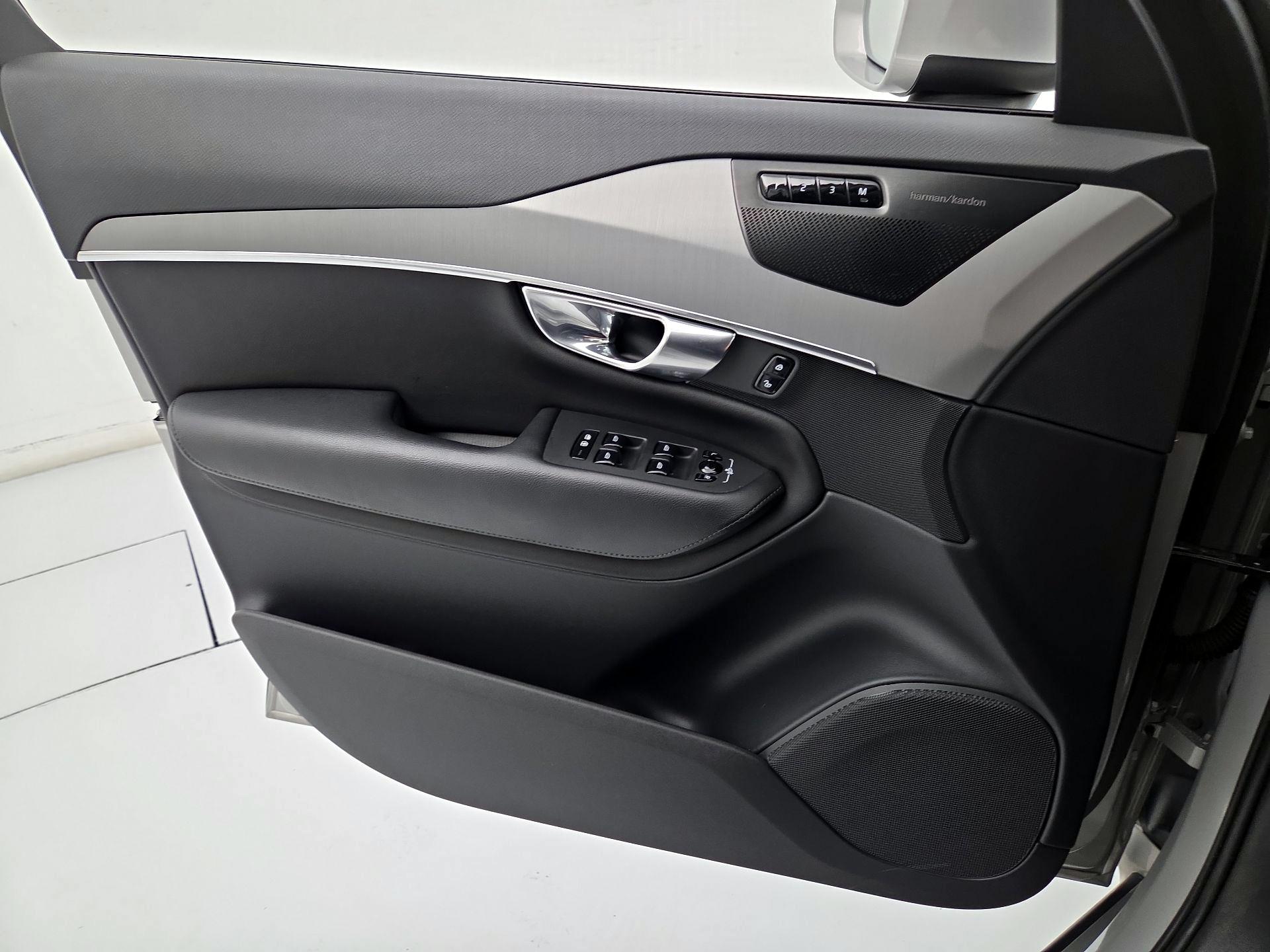 Thumbnail: 2023 Volvo XC90 - 12