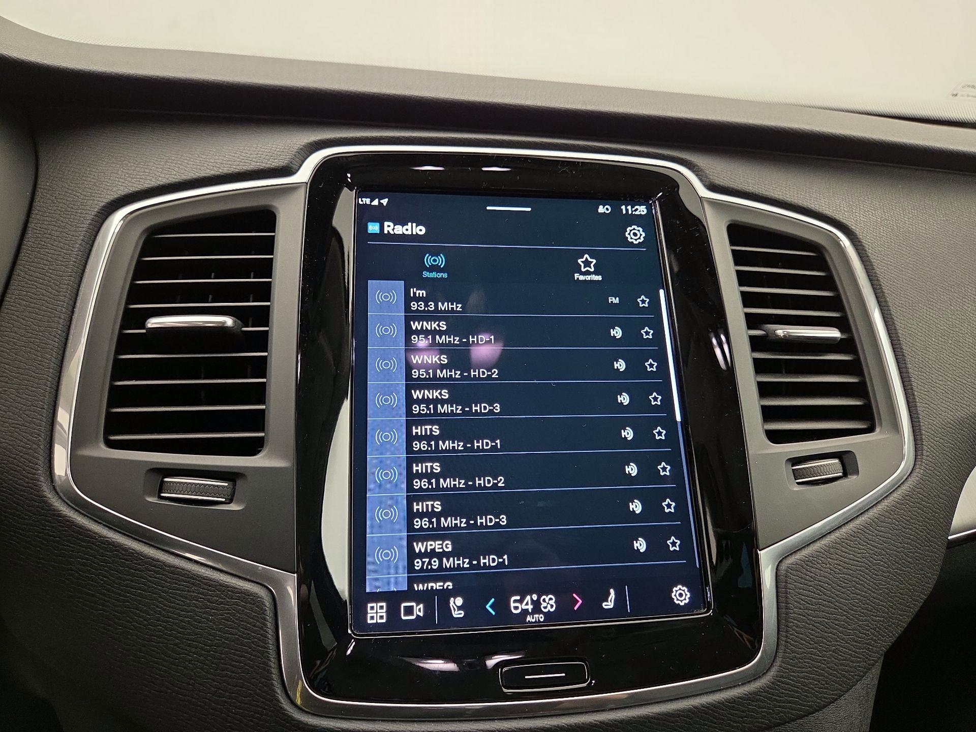 Thumbnail: 2023 Volvo XC90 - 15