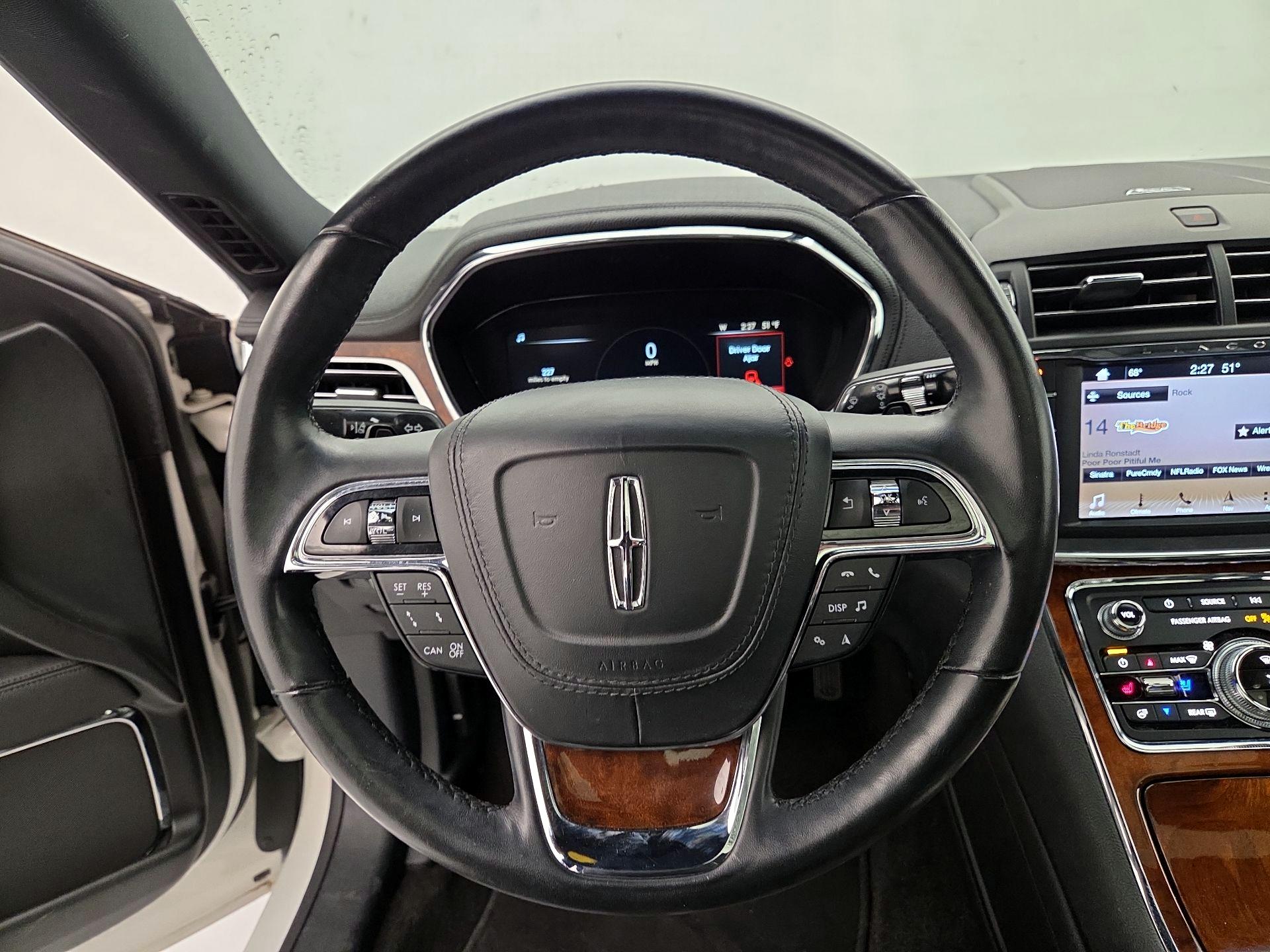 Thumbnail: 2019 Lincoln Continental - 10