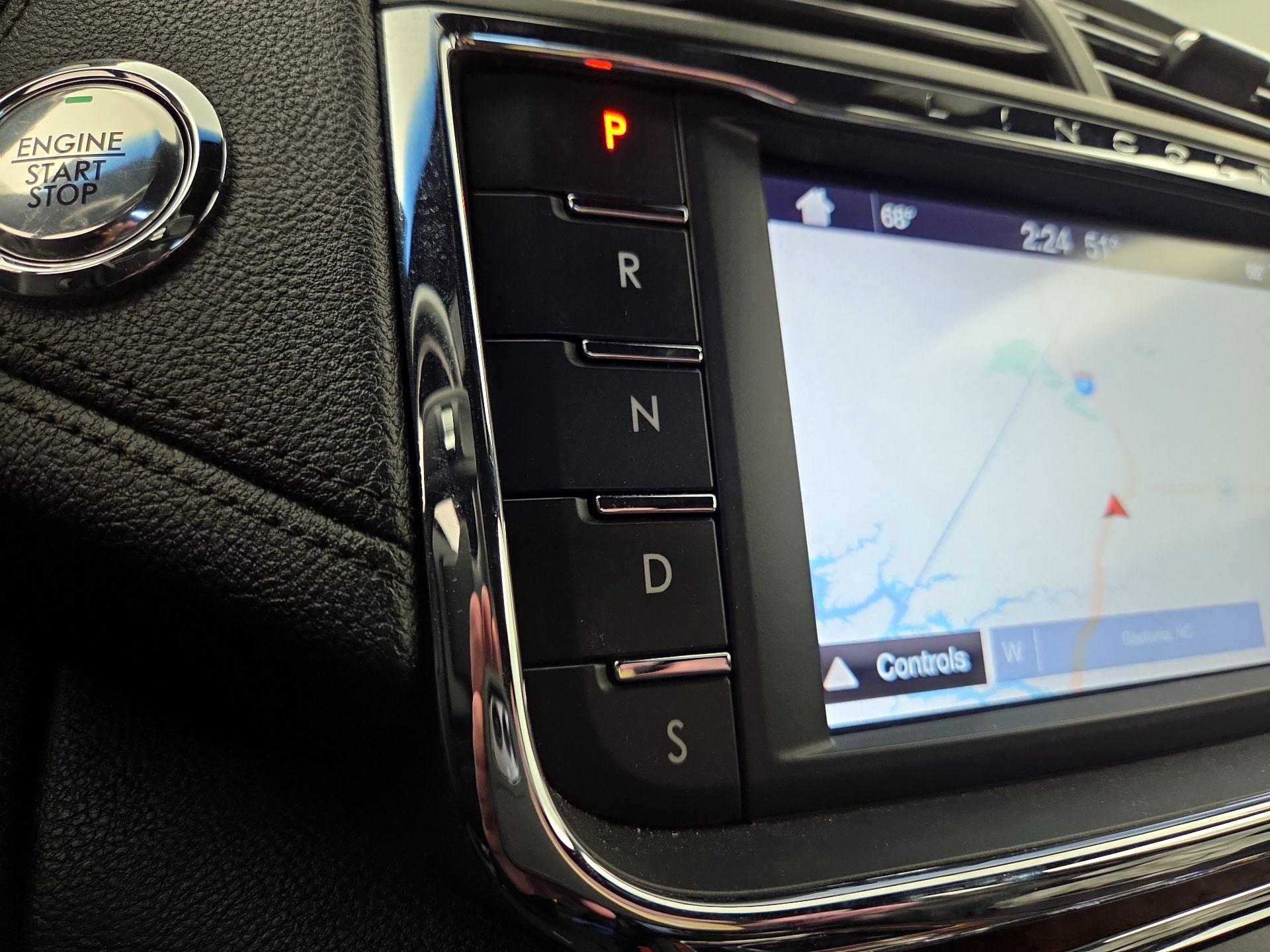 Thumbnail: 2019 Lincoln Continental - 17