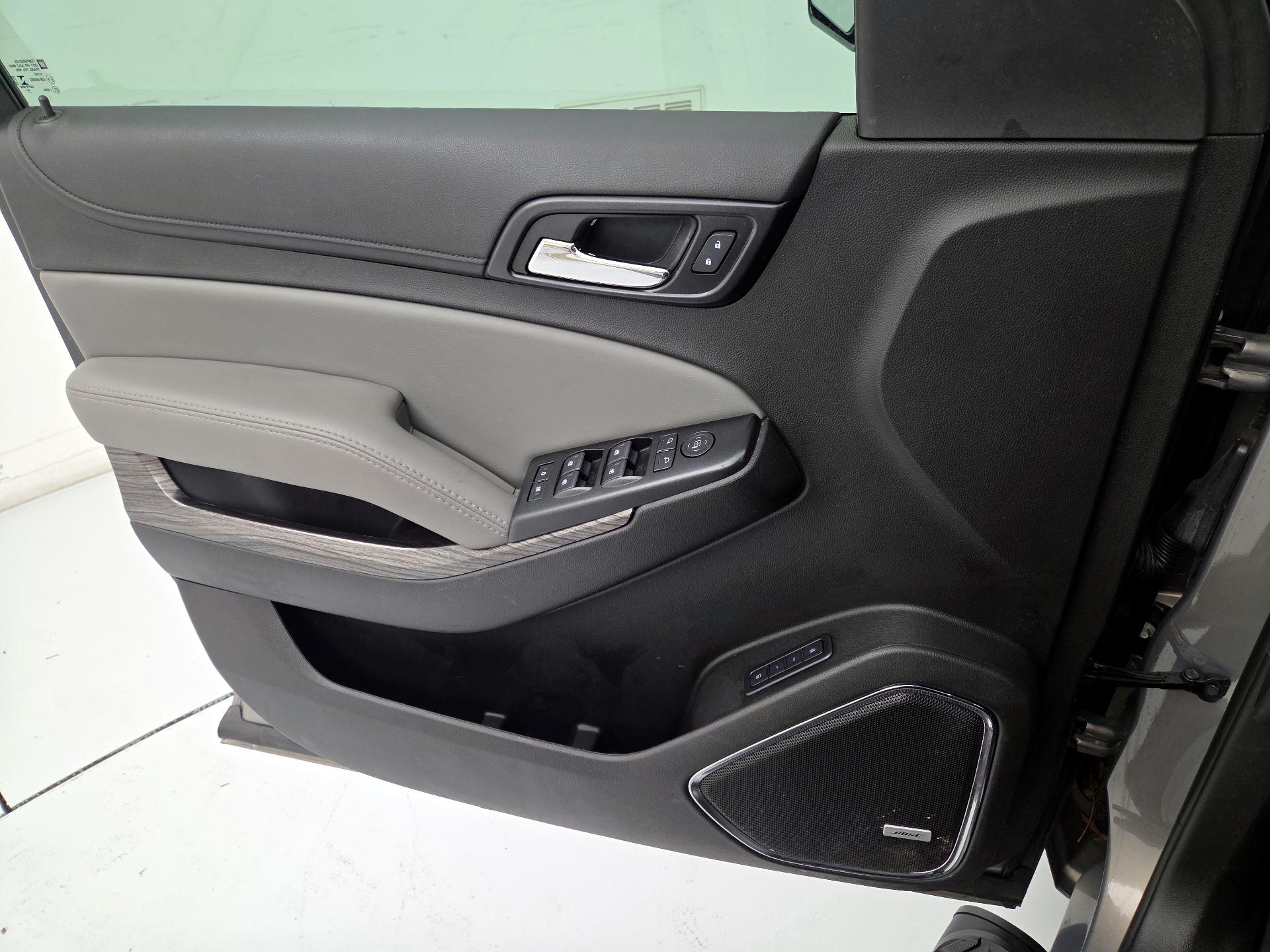 Thumbnail: 2019 Chevrolet Tahoe - 12