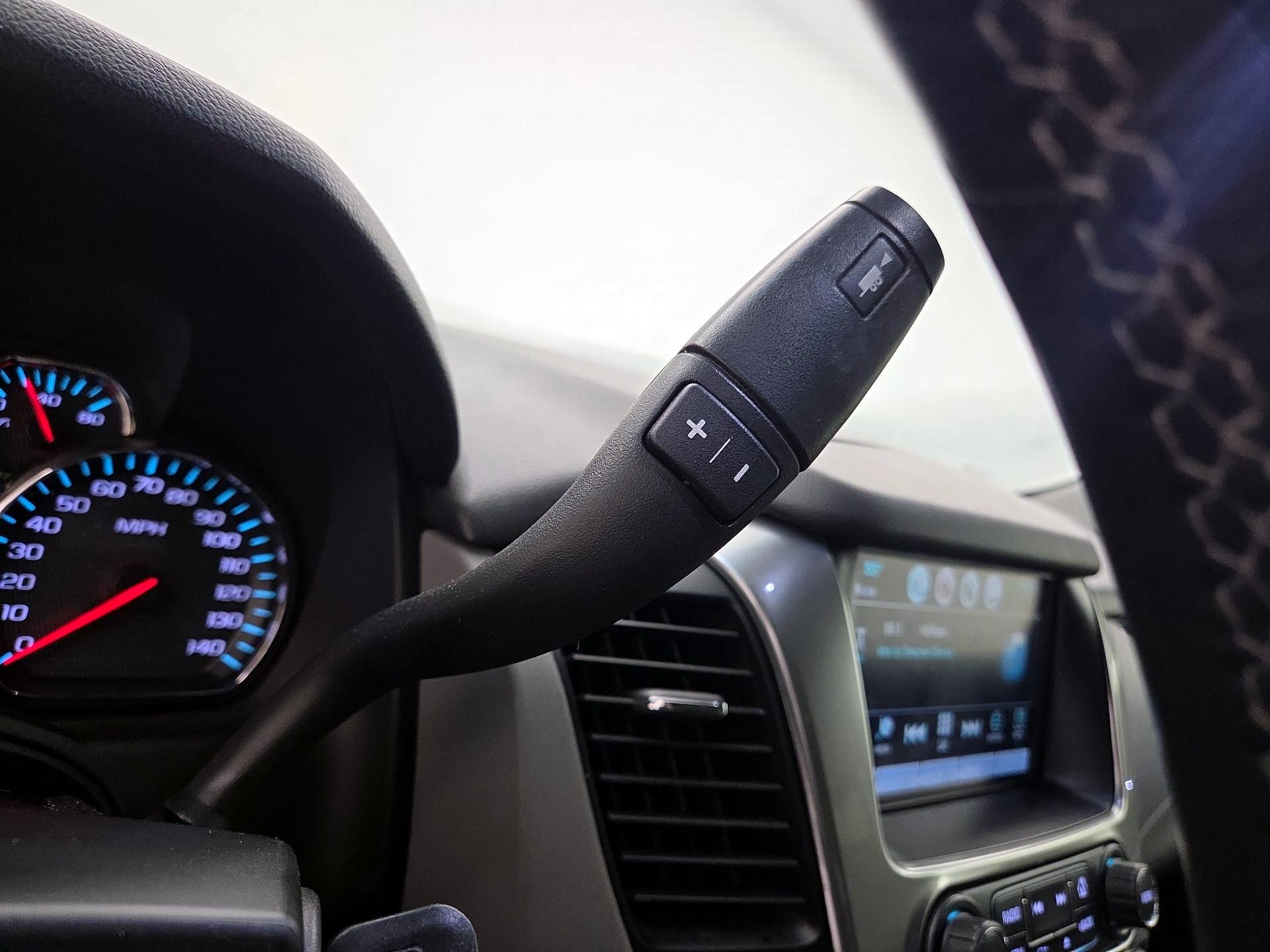 Thumbnail: 2019 Chevrolet Tahoe - 17