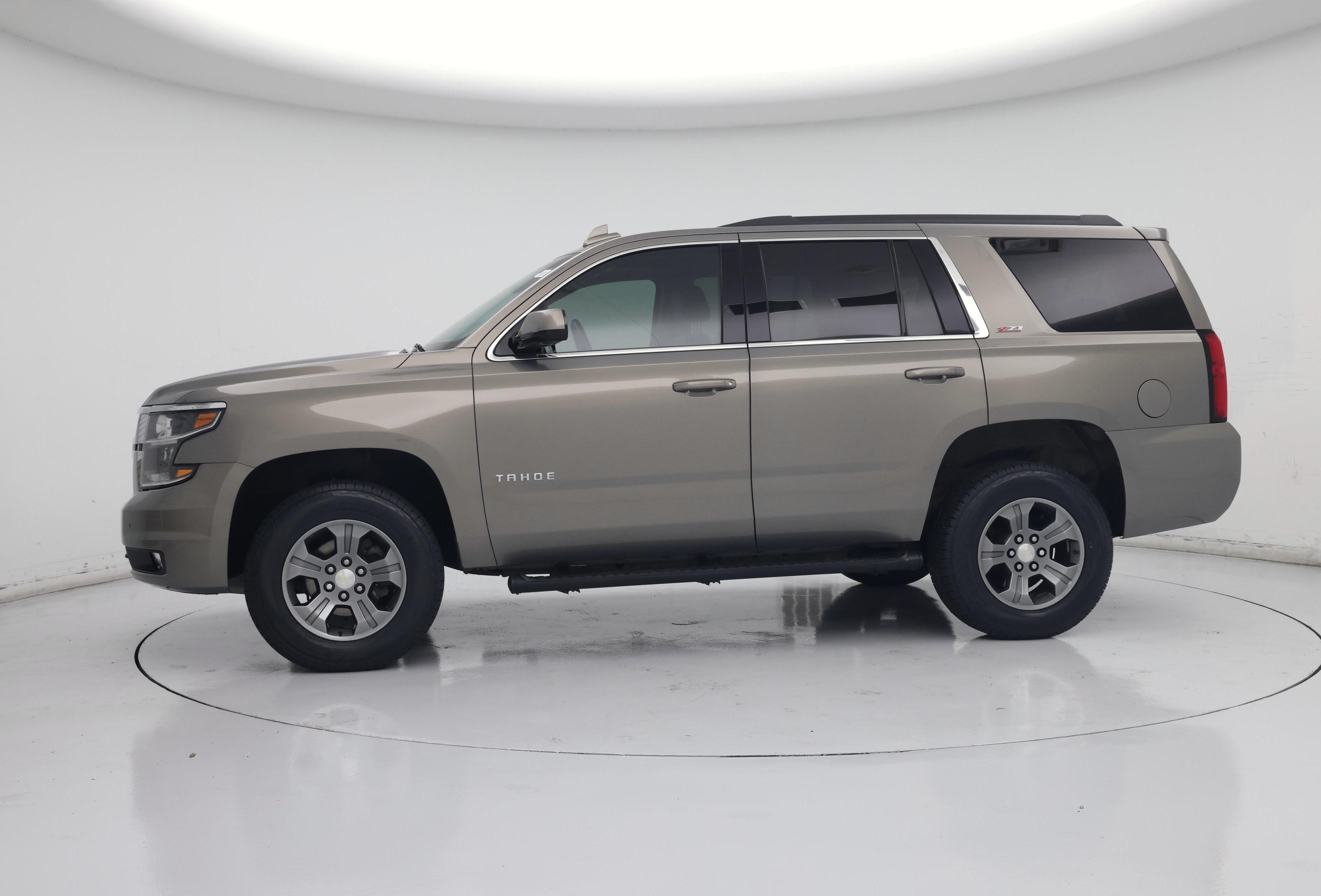 Thumbnail: 2019 Chevrolet Tahoe - 3