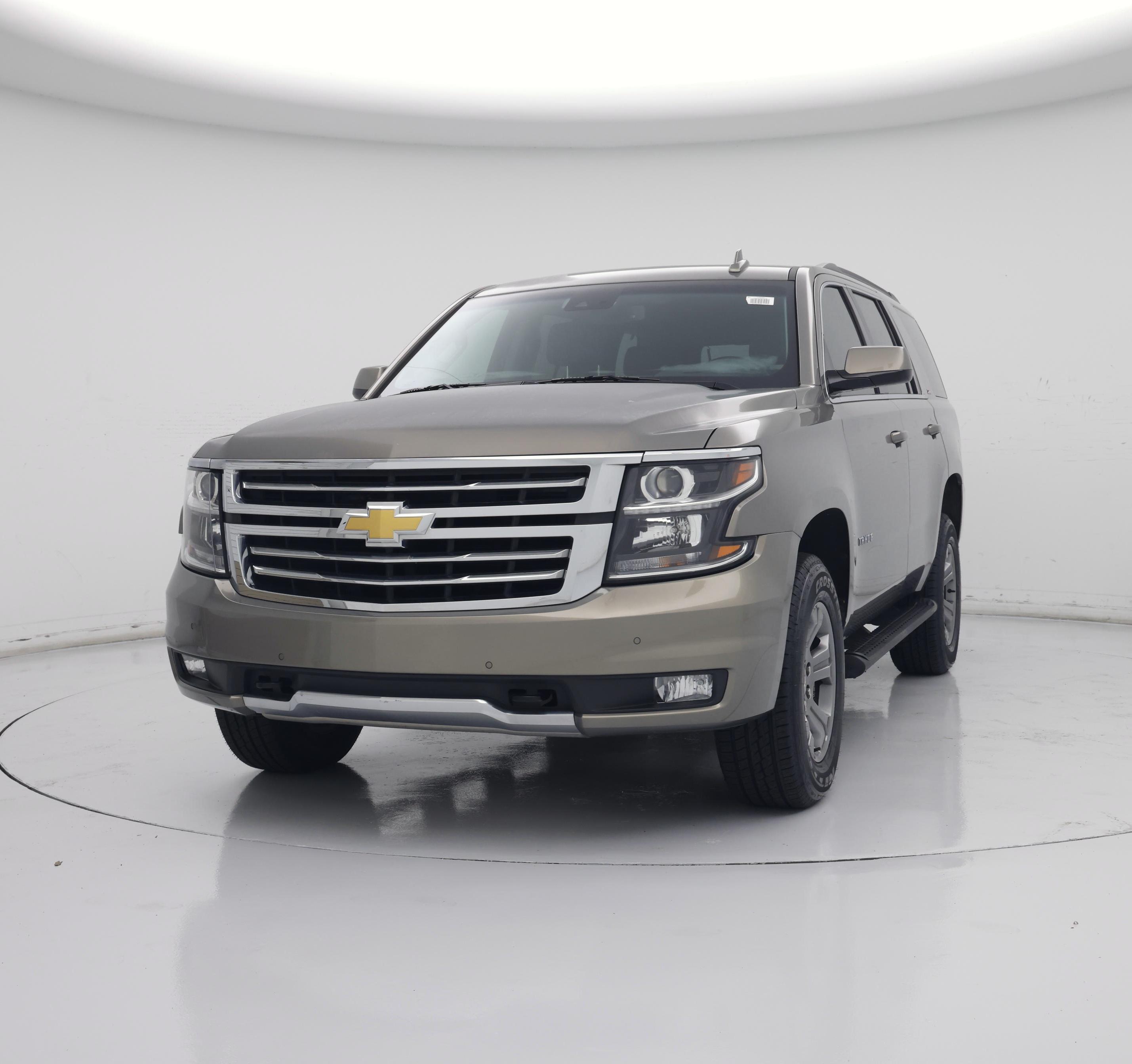 Thumbnail: 2019 Chevrolet Tahoe - 4