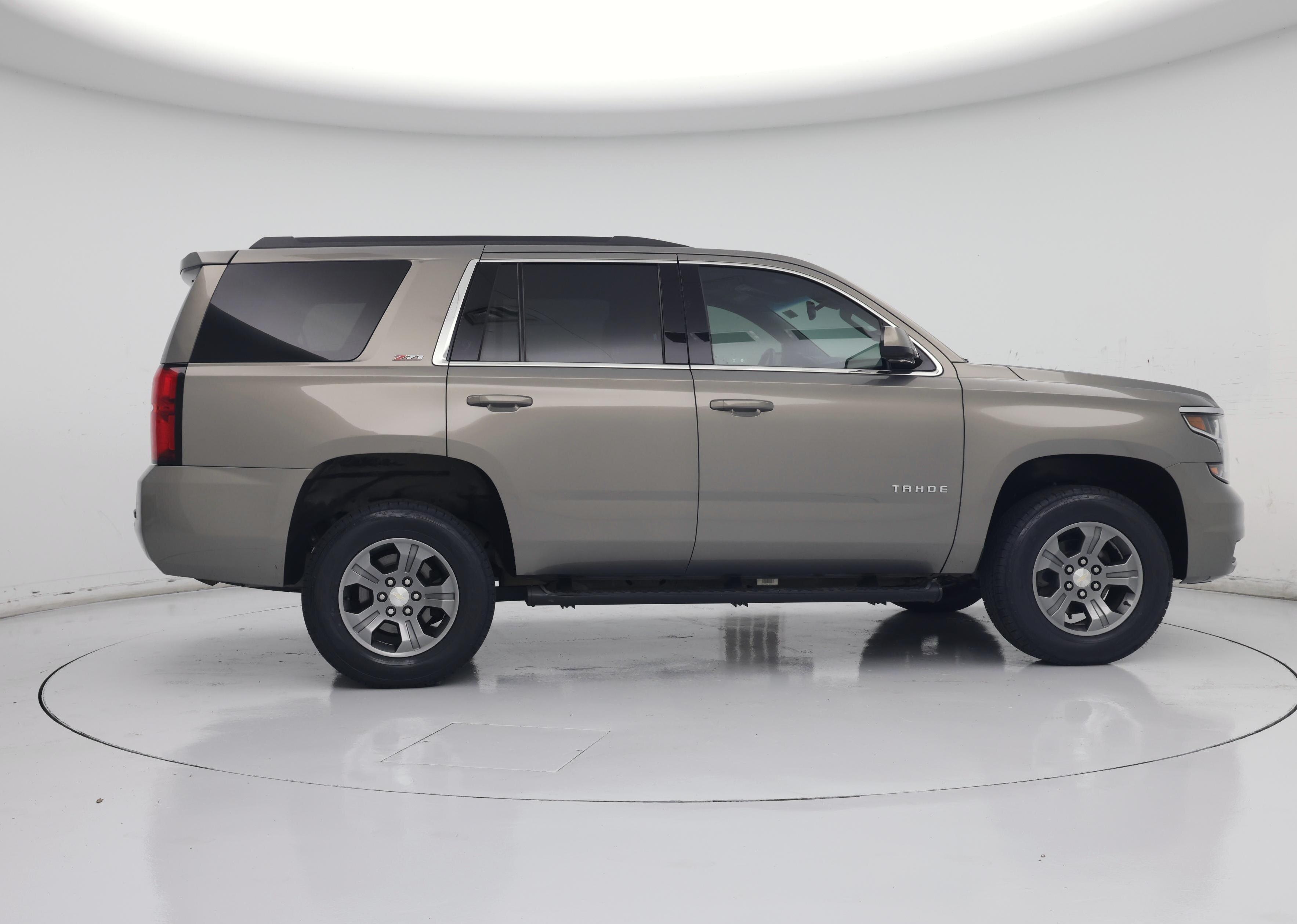 Thumbnail: 2019 Chevrolet Tahoe - 7
