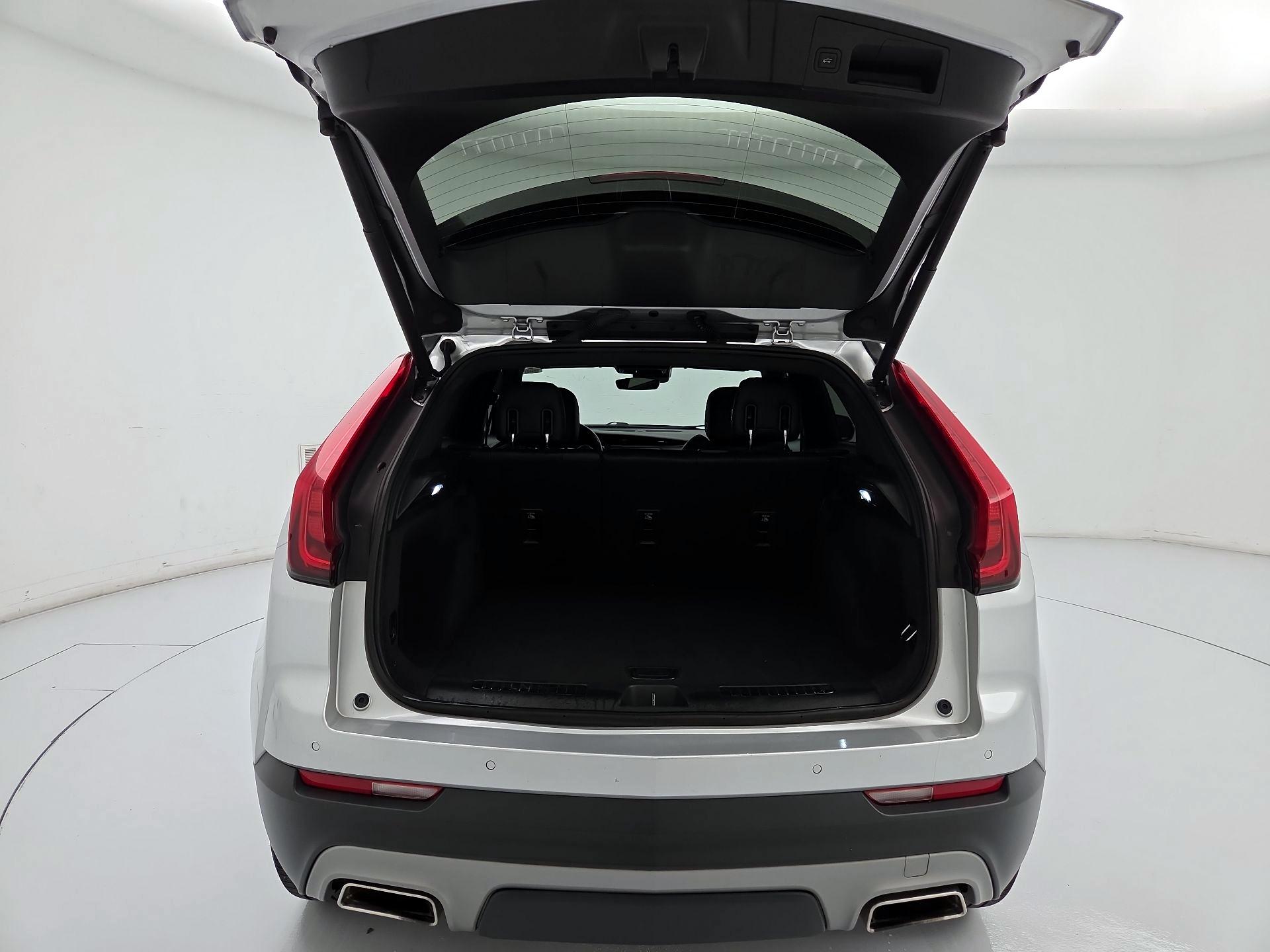 Thumbnail: 2022 Cadillac XT4 - 20