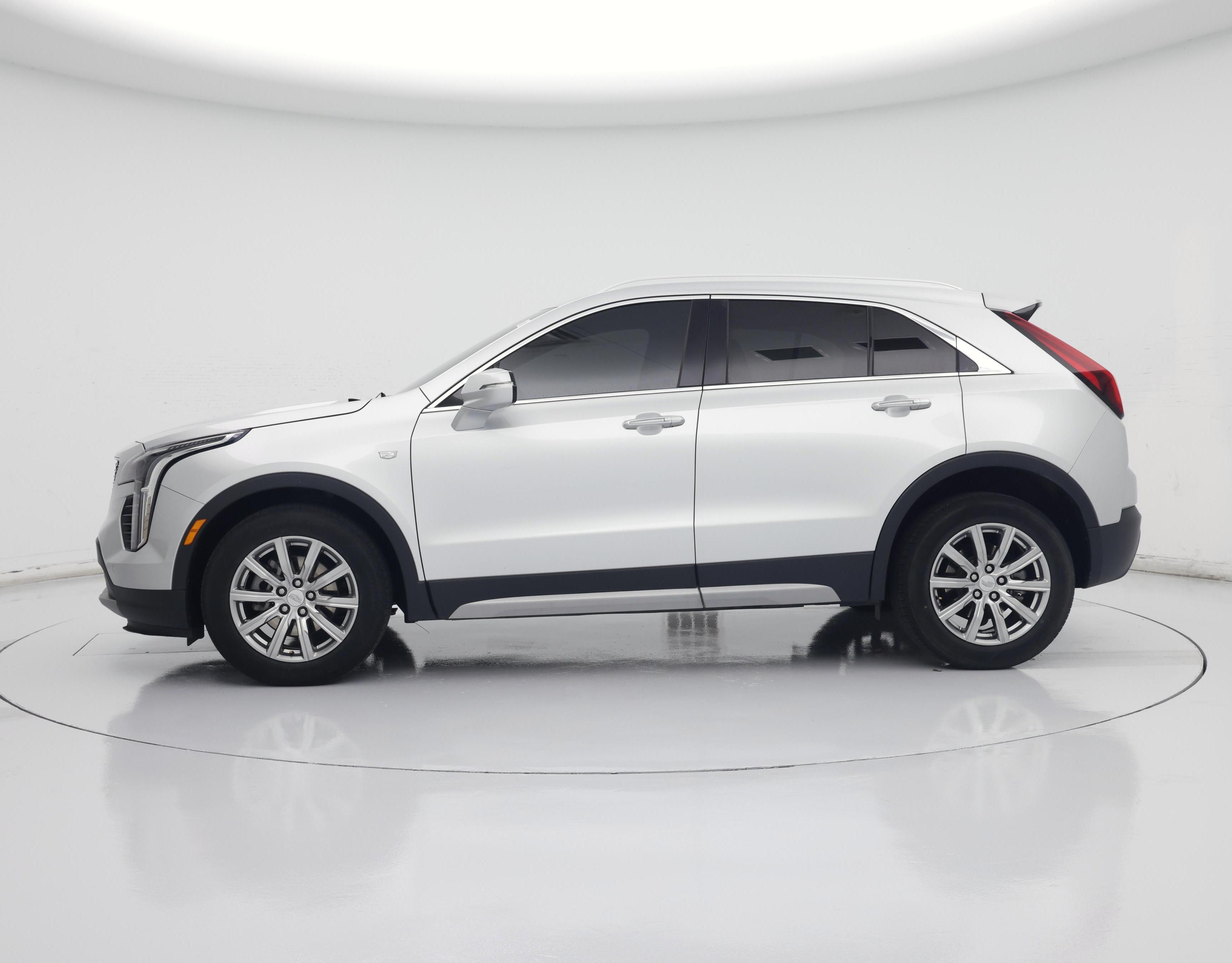 Thumbnail: 2022 Cadillac XT4 - 3
