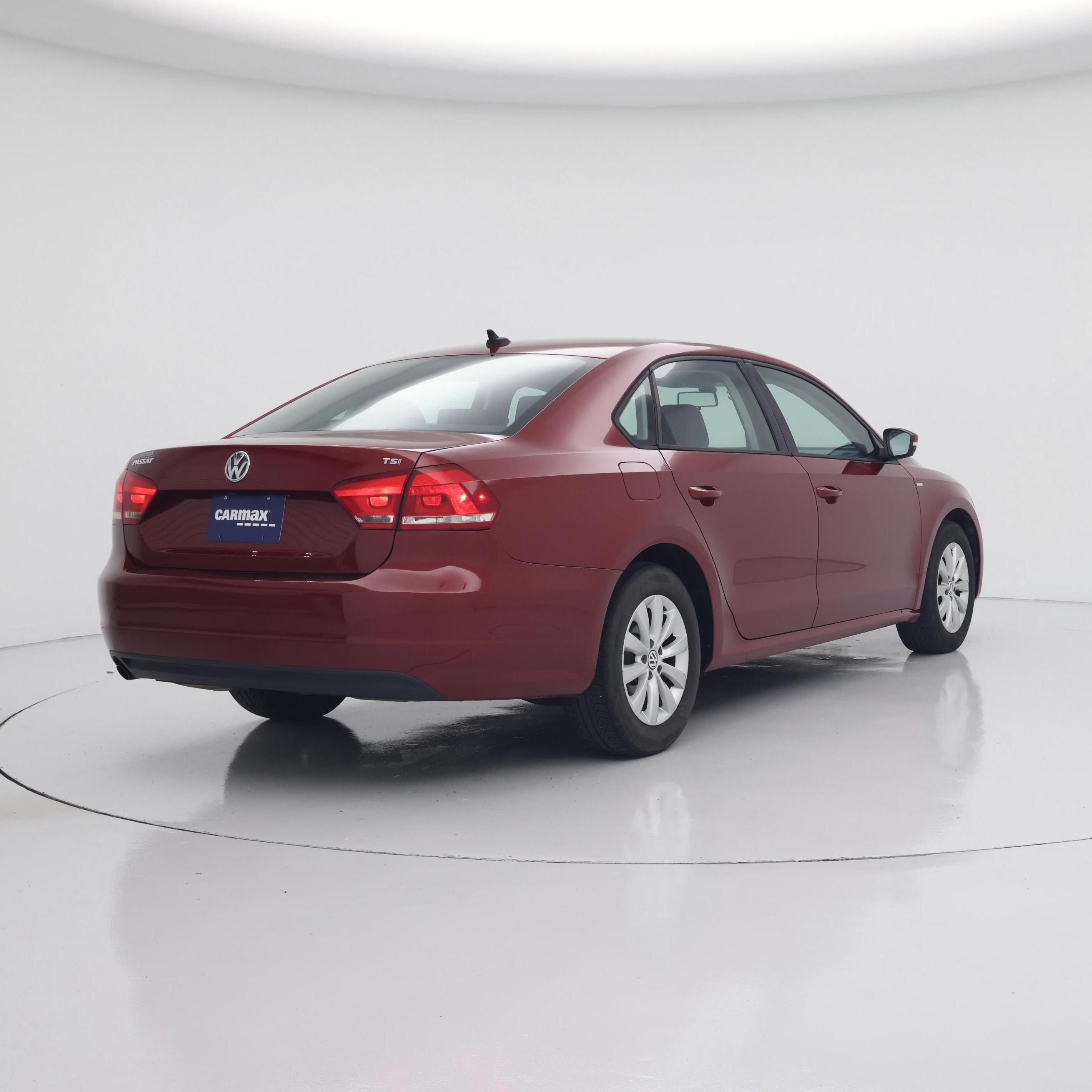 Thumbnail: 2015 Volkswagen Passat - 8