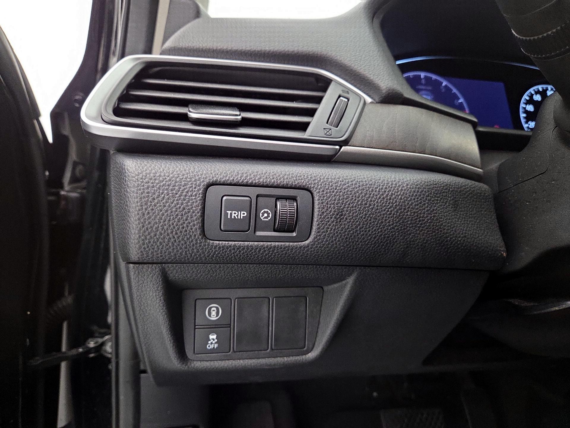 Thumbnail: 2018 Honda Accord - 13