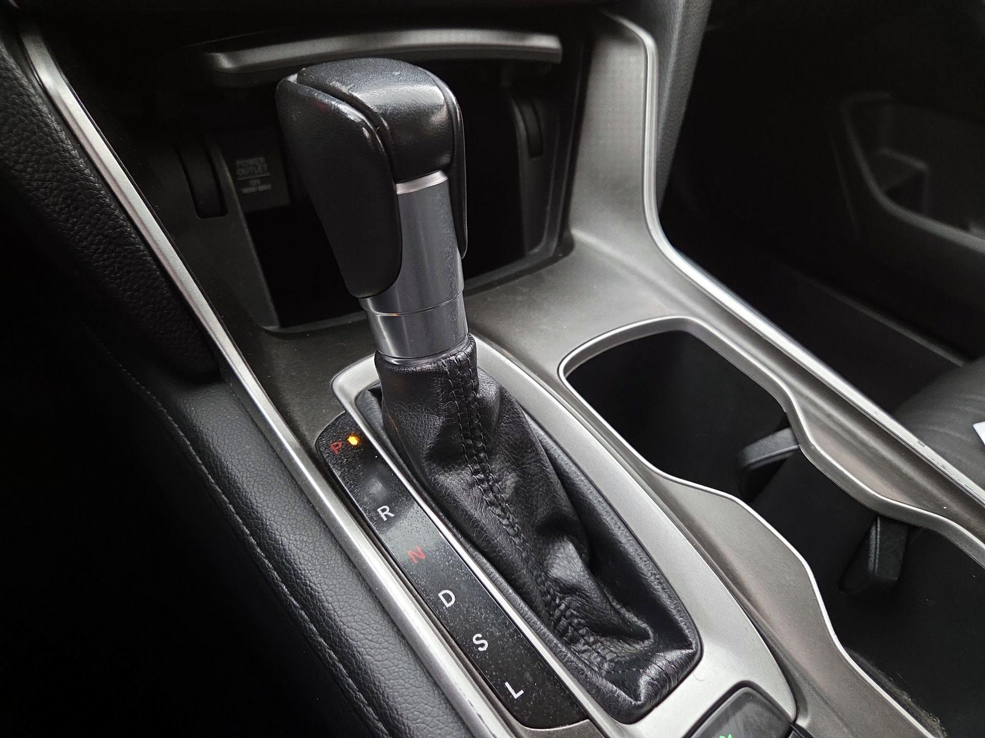 Thumbnail: 2018 Honda Accord - 17