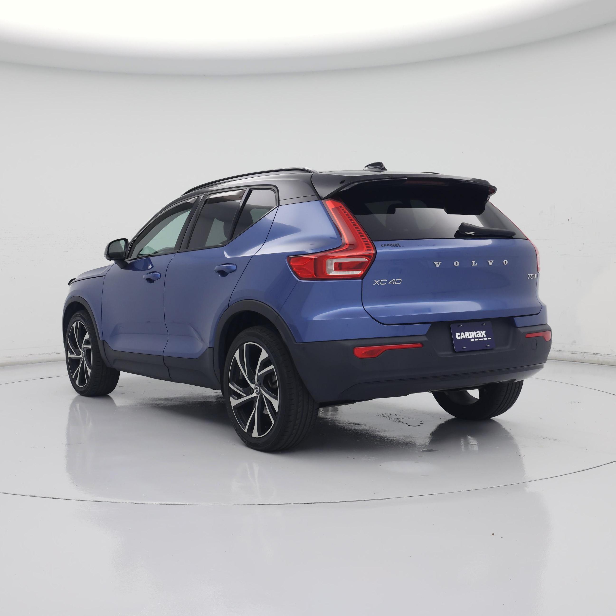 Thumbnail: 2021 Volvo XC40 - 2